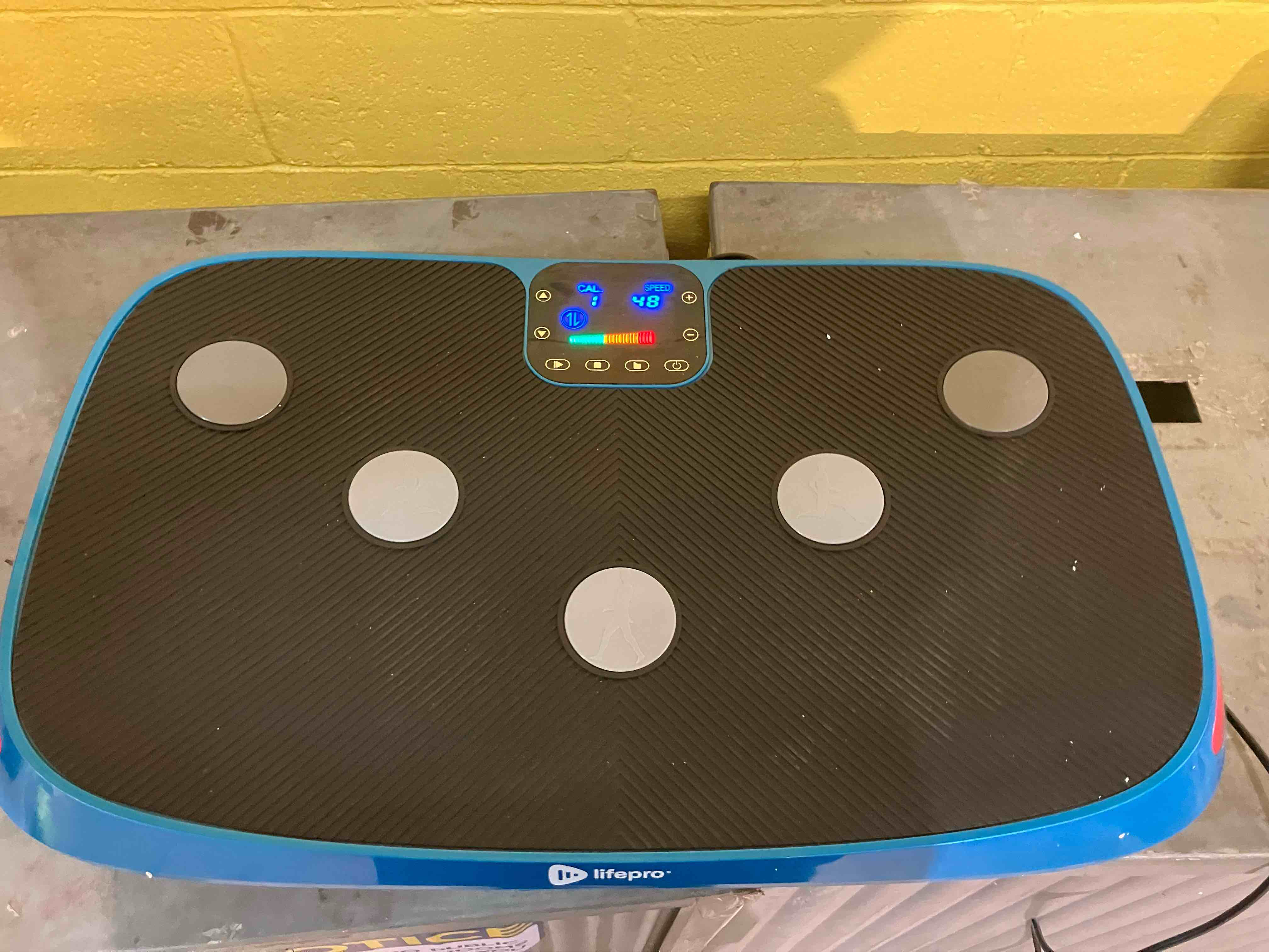 Condition photo showing New/Like New for Lifepro Rumblex 4D Vibration Plate Exercise Machine with Triple Motor Oscillation, Linear, and Pulsation – Advanced 4D Vibration Technology for Whole Body Fitness, Weight Loss and Recovery at Home Blue