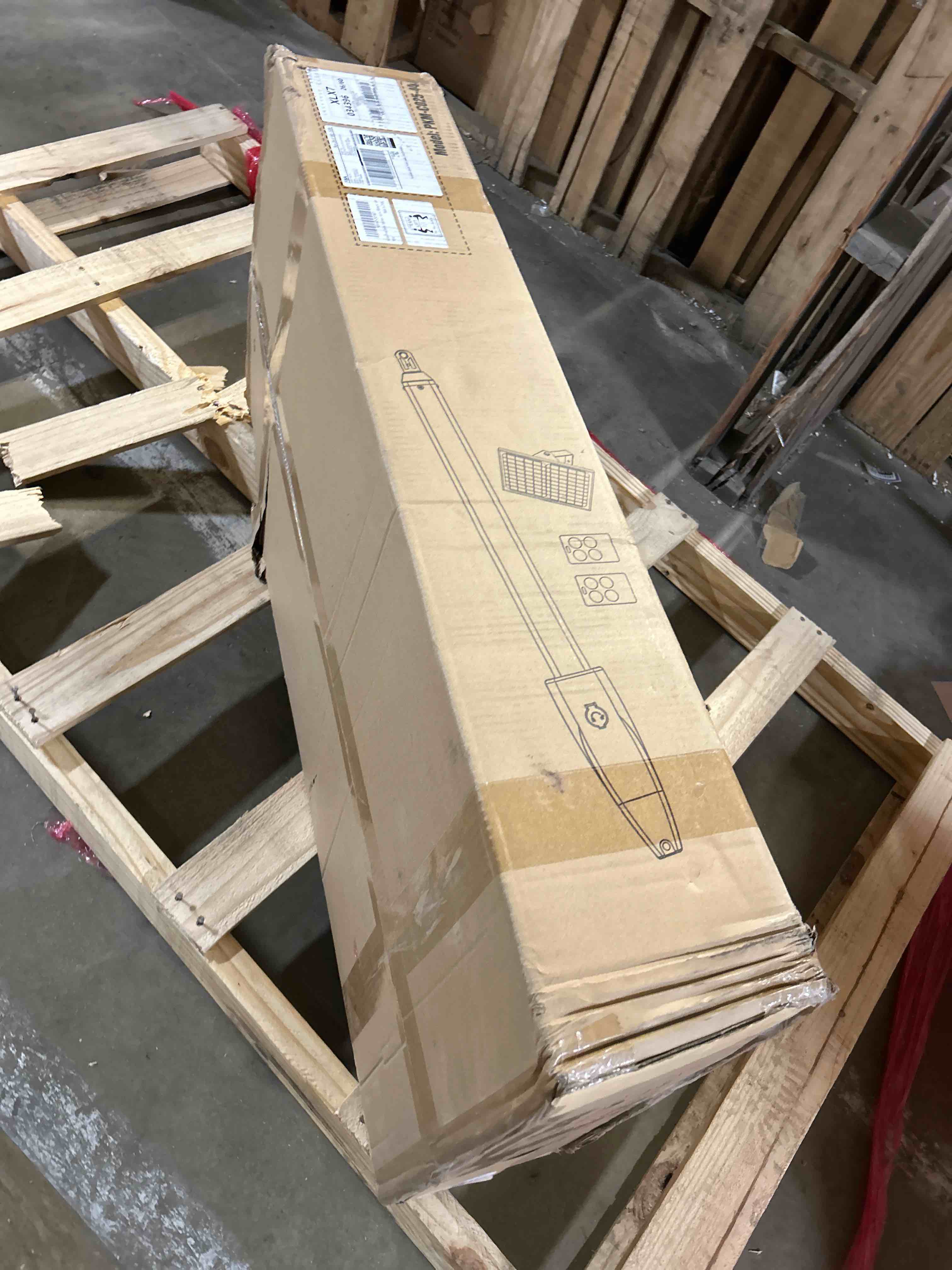 Condition photo showing New/Like New for C025 Solar Gate Opener with Batteries & Solar Panel for Dual Swing Gates Up to 790lb 18FT per Arm Complete Automatic Gate Opener Kit with Remote Medium-Duty Electric Gate Opener Solar-Powered 790lb Solar Dual Swing Gate Opener