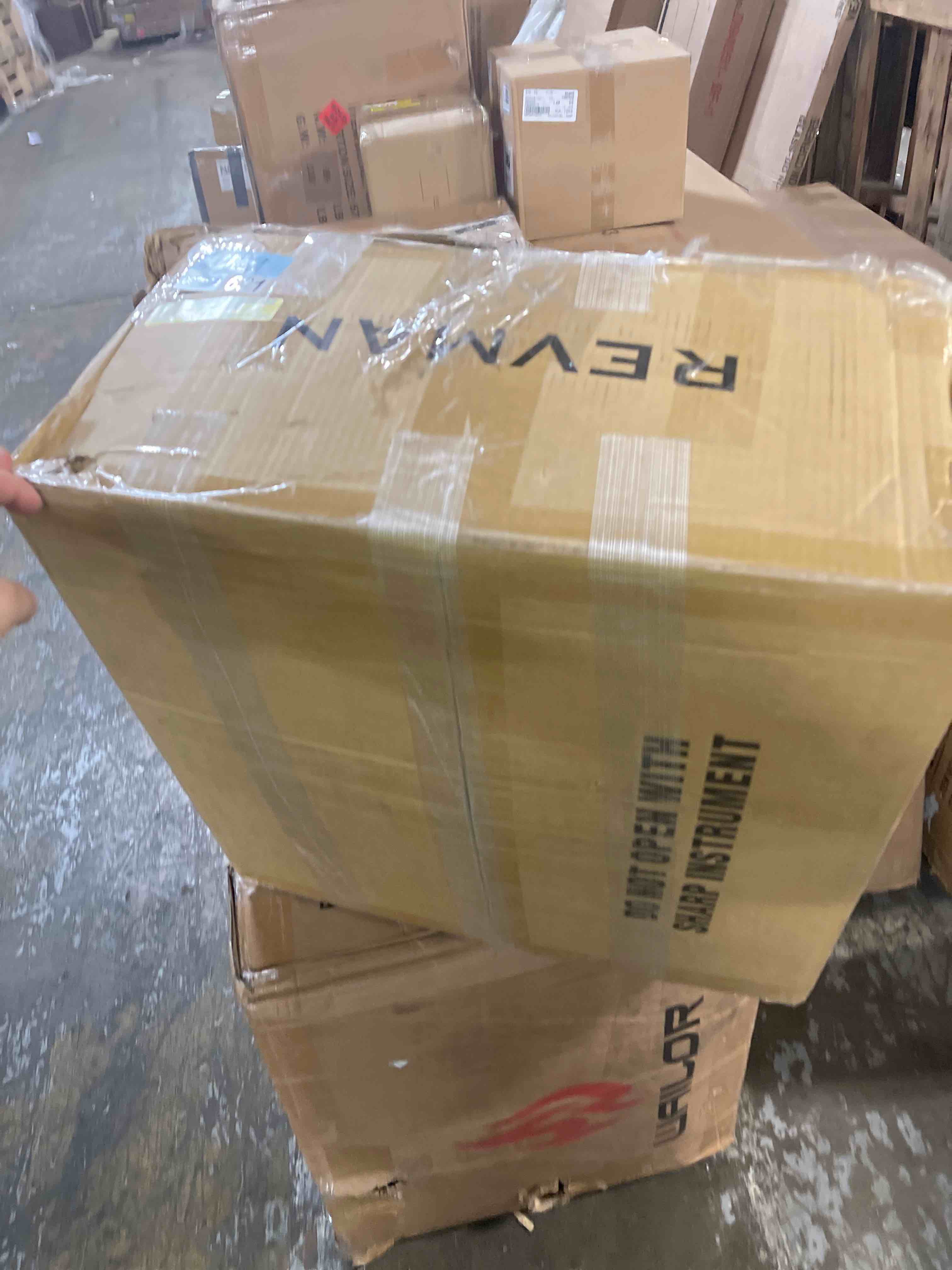 Condition photo showing New/Like New for Tommy Bahama - king Comforter Set, Reversible Cotton Bedding with Matching Shams, Super Soft Bedding Set (Bakers Bluff Blue, Queen) Queen Off White/Blue/Grey