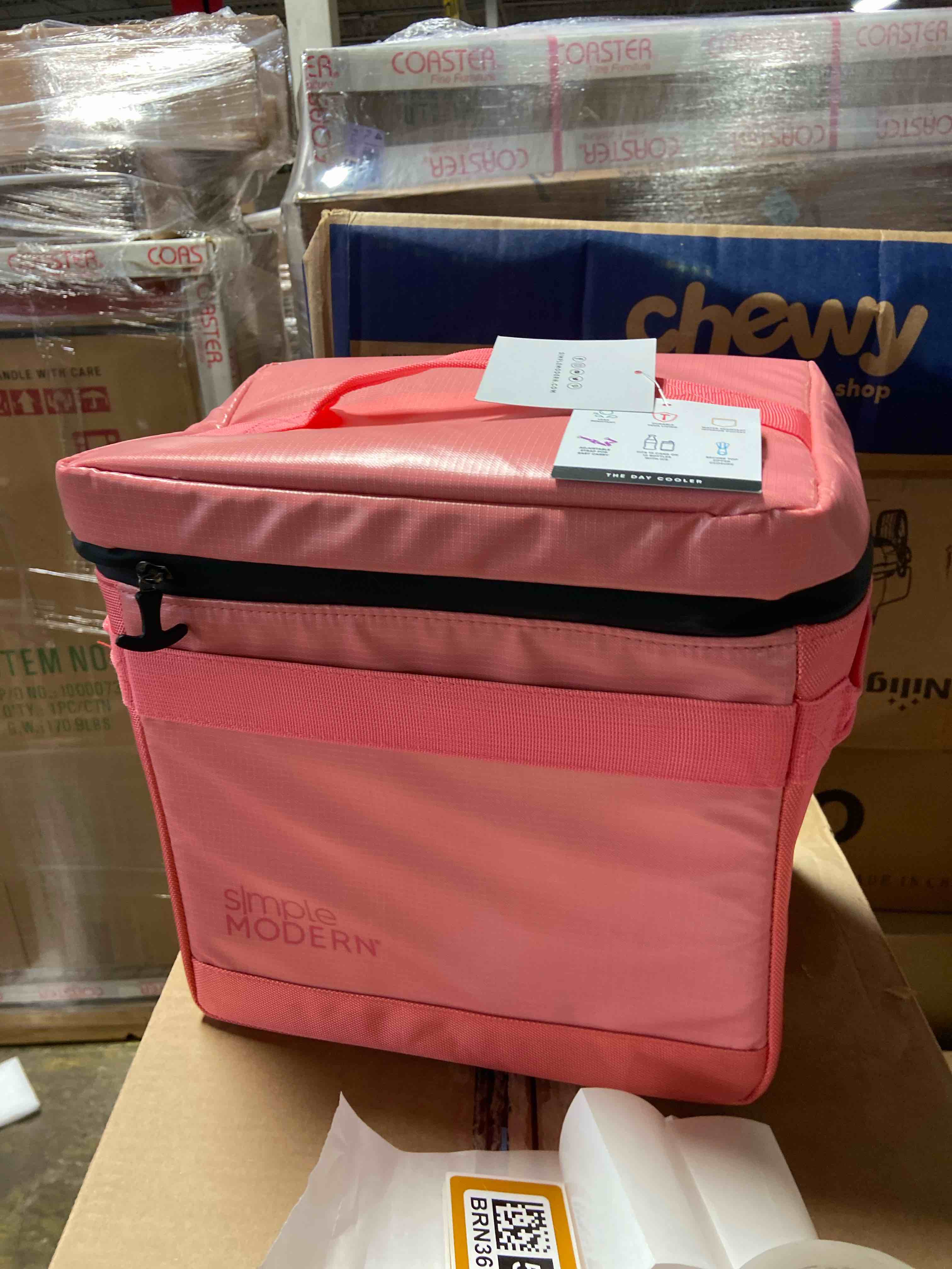 Condition photo showing New/Like New for Simple Modern Day Cooler Polyester ice chest