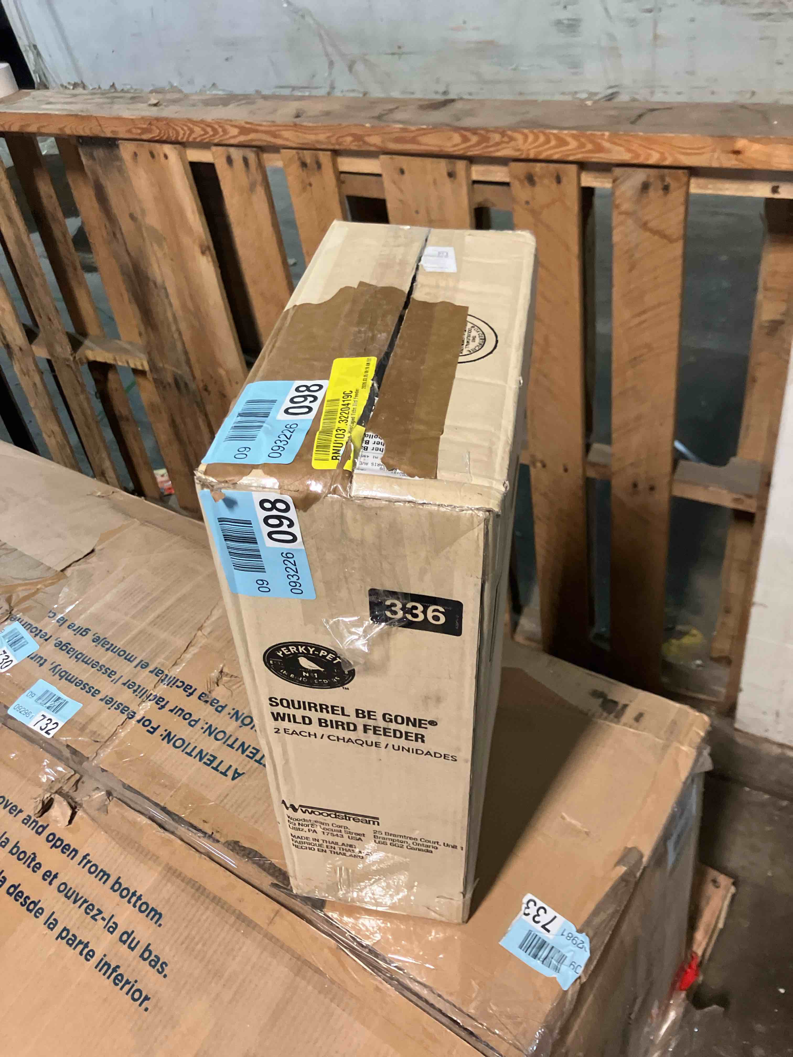 Condition photo showing New/Like New for North States Ultimate Dual Tube Feeder