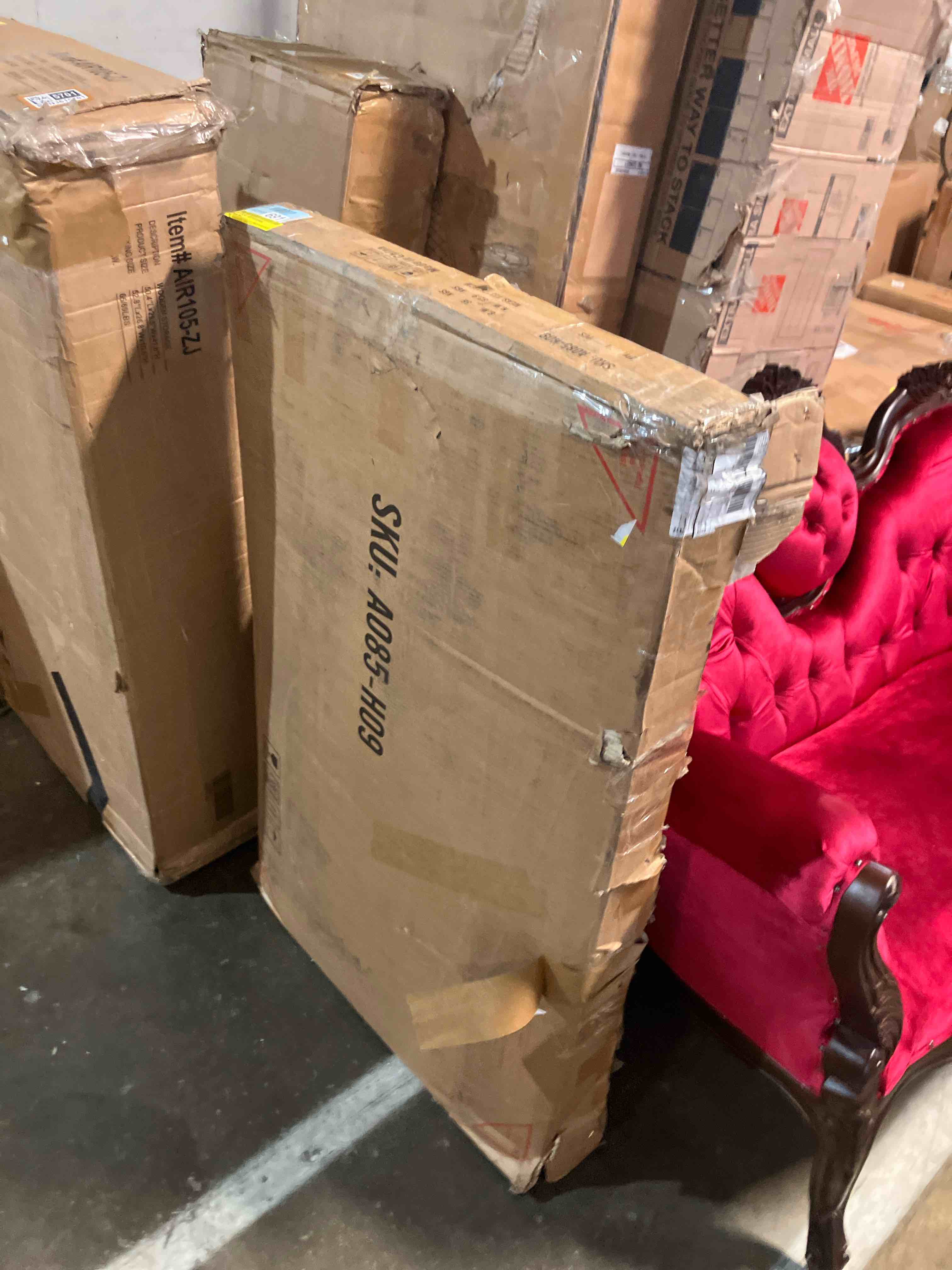 Condition photo showing New/Like New for 47.2" Console Table