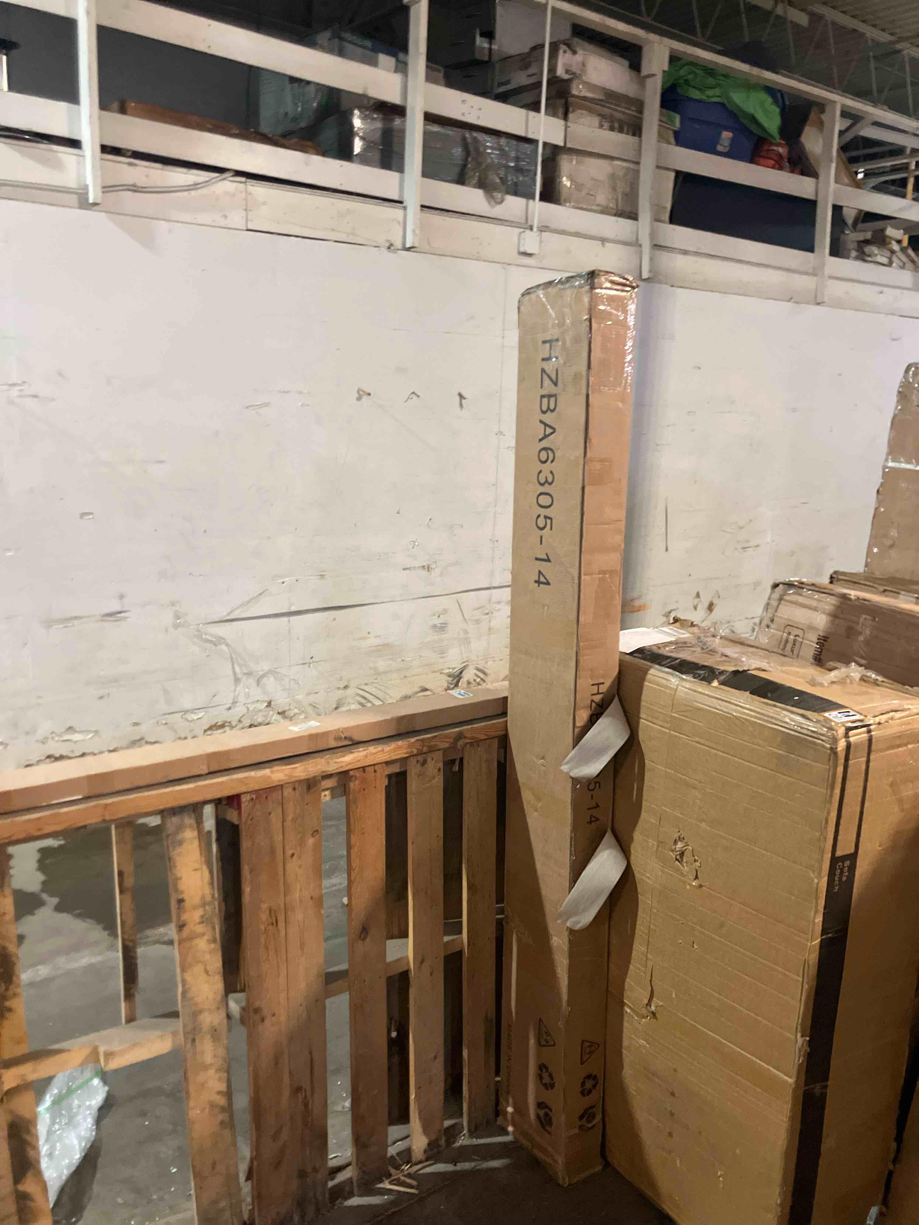 Condition photo showing New/Like New for Queen Solid Wood Platform Bed Frame with Bamboo, Mid-Century Modern and Walnut Color, No box Spring Needed