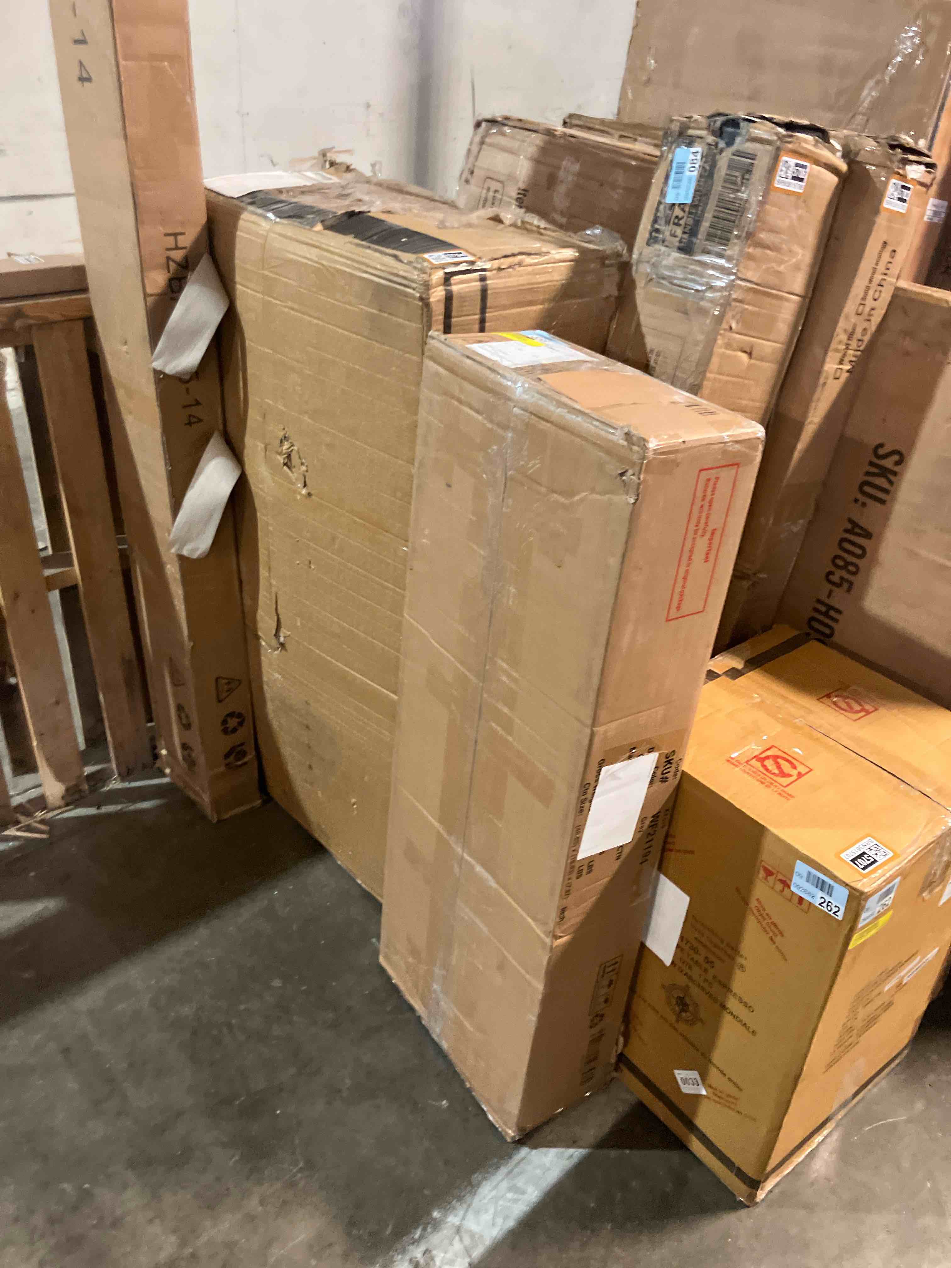 Condition photo showing New/Like New for Jolanta Upholstered Bench