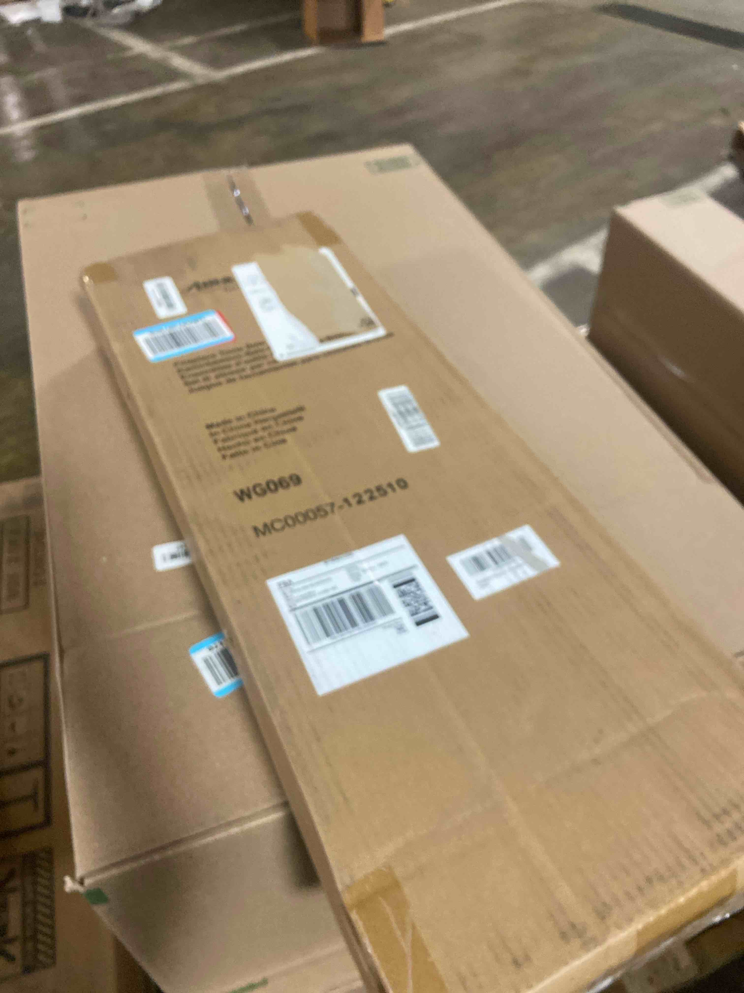 Condition photo showing New/Like New for AMAGABELI GARDEN & HOME 5 Pieces Fireplace Tools Sets Wrought Iron Fireplace Set Antique Brass Copper with Poker Tongs Broom Shovel Stand Indoor Fire Place Kit Wood Stove Hearth Accessories Gold