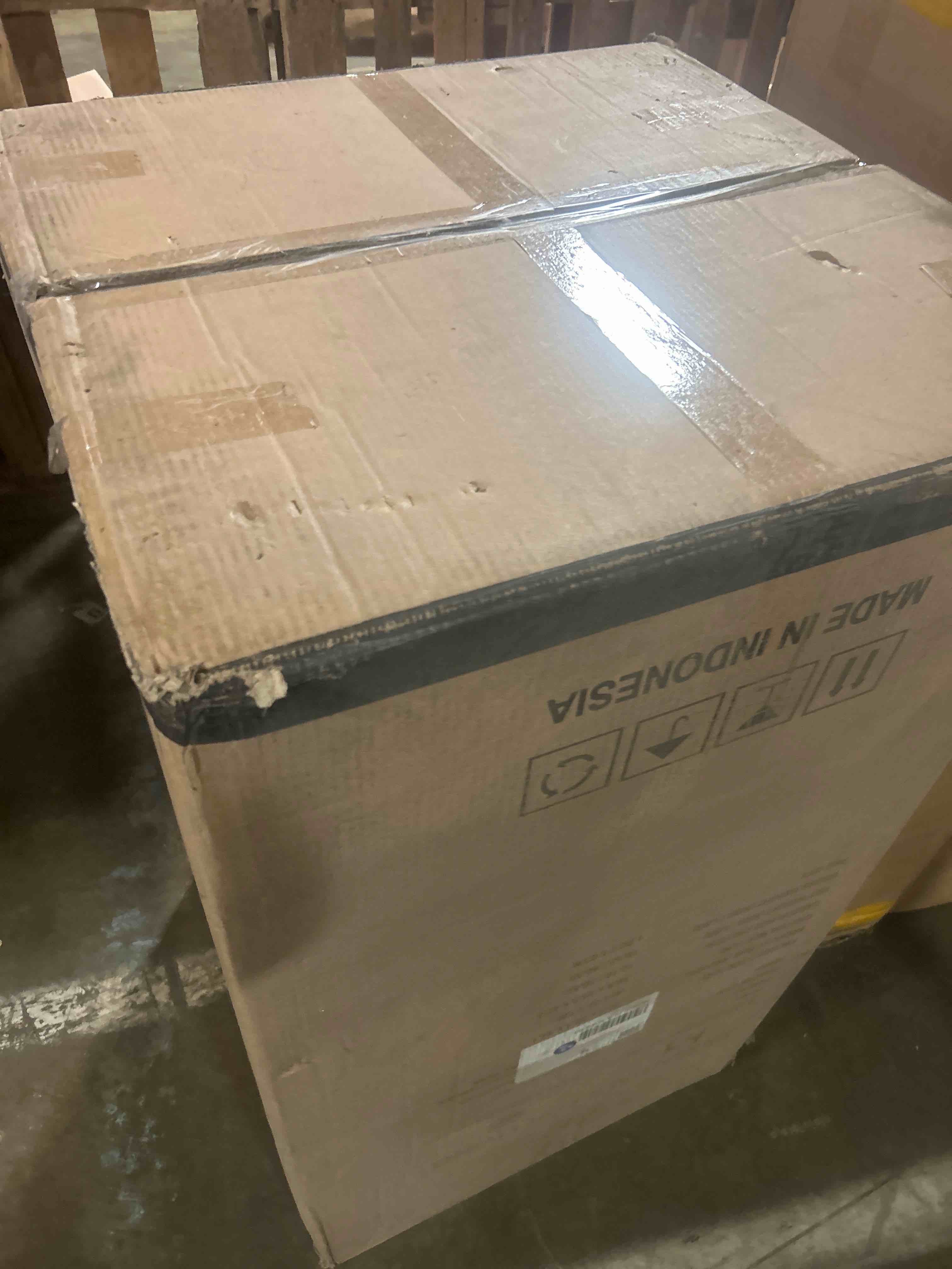 Condition photo showing Good Condition for Loom Outdoor Barstool