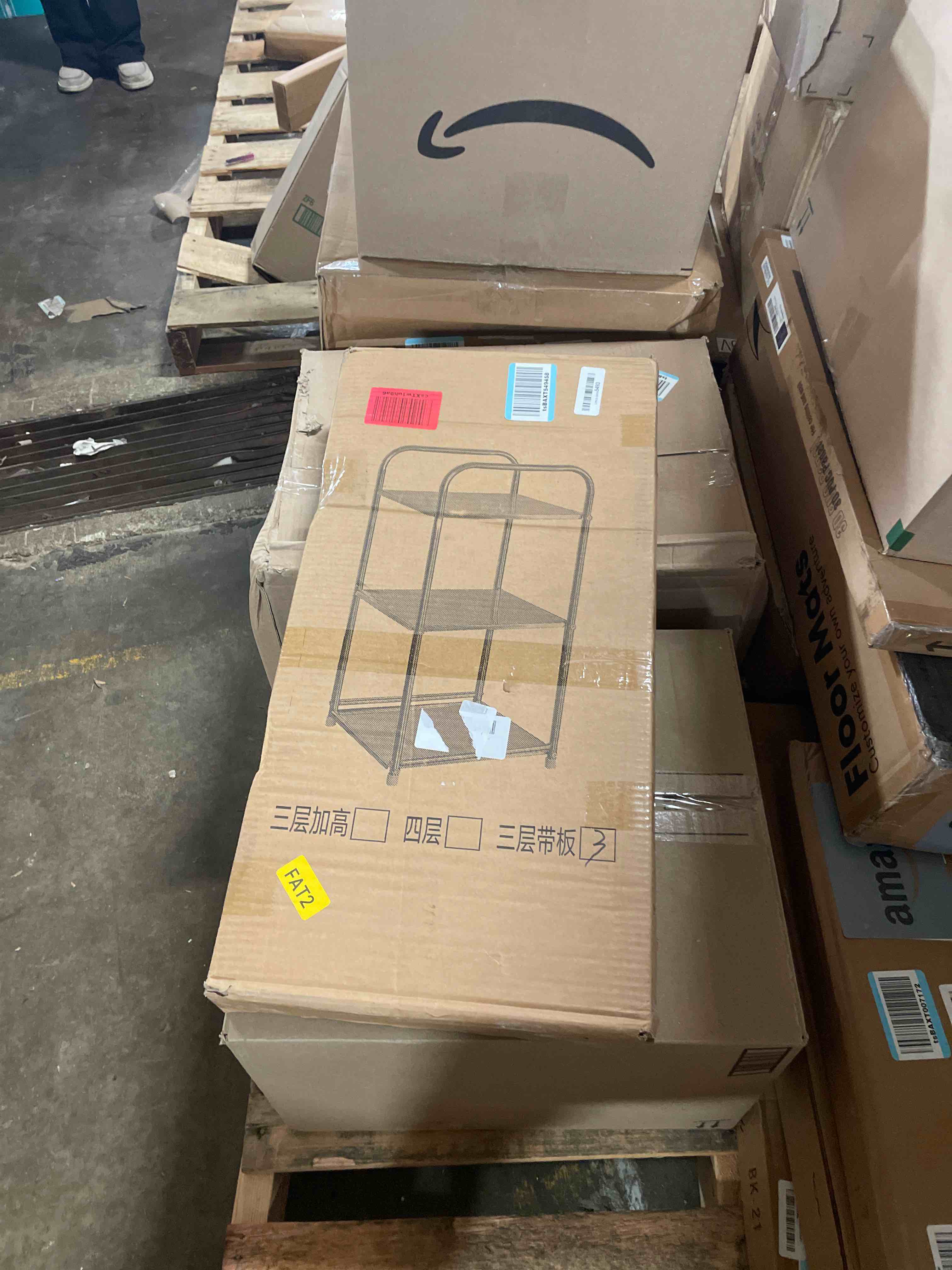 Condition photo showing New/Like New for MAX Houser Storage Rack with Shelf,Industrial Style Extendable Plant Stand, Standing Shelf Units for Kitchen, Bathroom, Office,Living Room, Balcony, Kitchen (Charcoal Gray, 3 Tier)