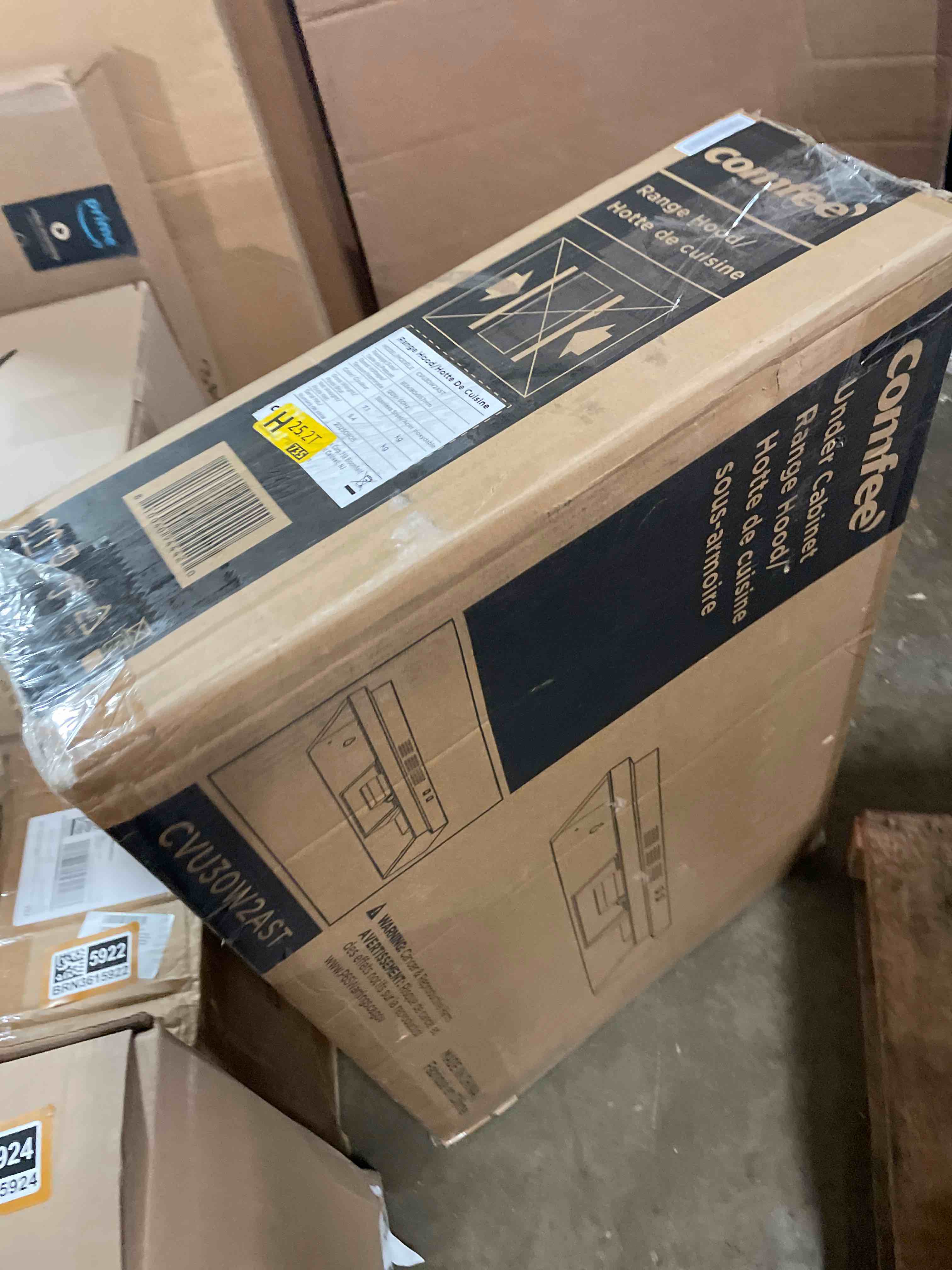 Condition photo showing Good Condition for Comfee CVU30W2AST Range Hood 30 Inch Ducted Ductless Vent Hood Durable Stainless Steel Kitchen Hood for Under Cabinet with 2 Reusable Filter, 200 CFM, 2 Speed Exhaust Fan Silver 30 inch 2 Speed Exhaust Fan Stainless Steel