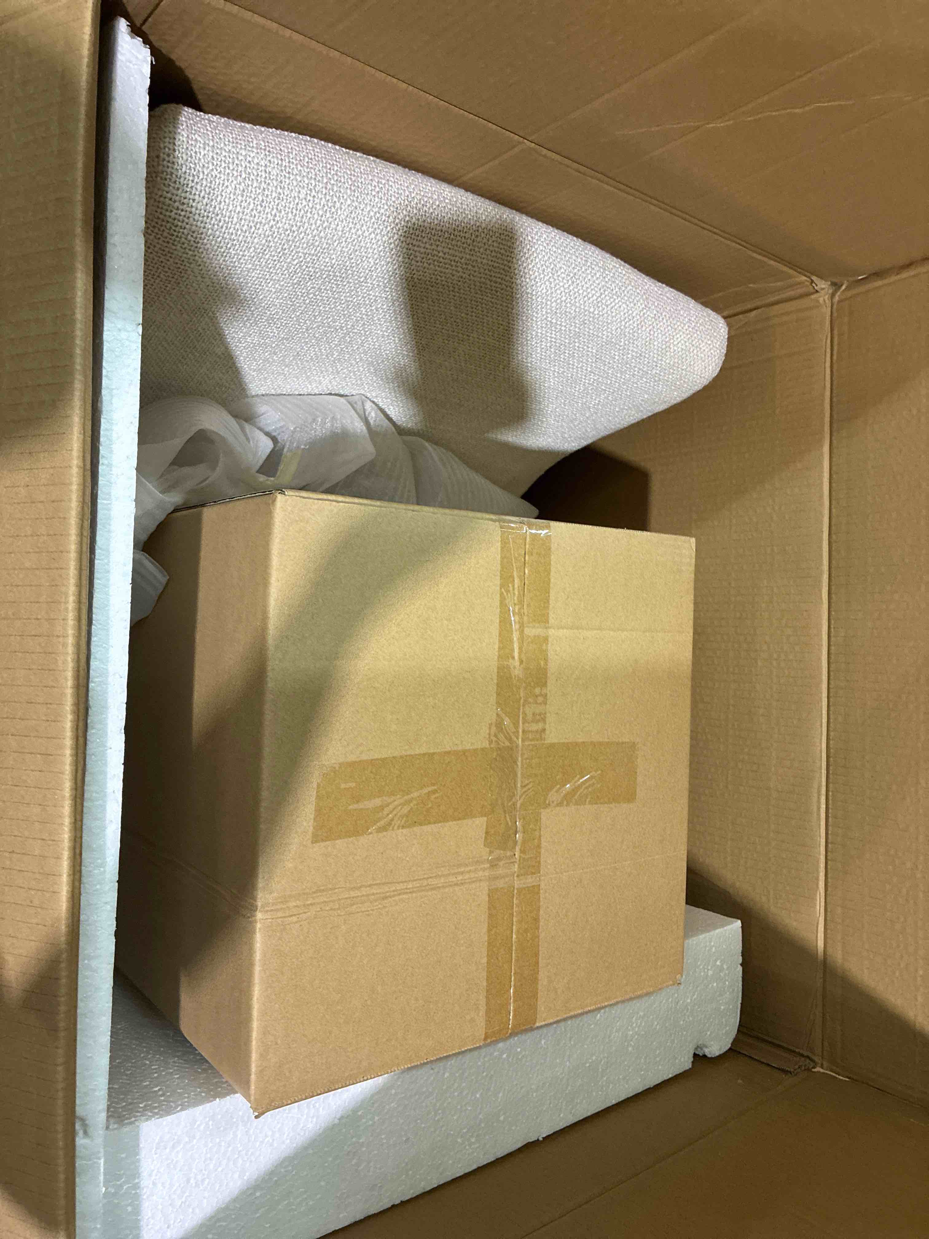 https://s3.amazonaws.com/lotting-images-prod/phillipi/BRN5006210_1788181249940.jpeg