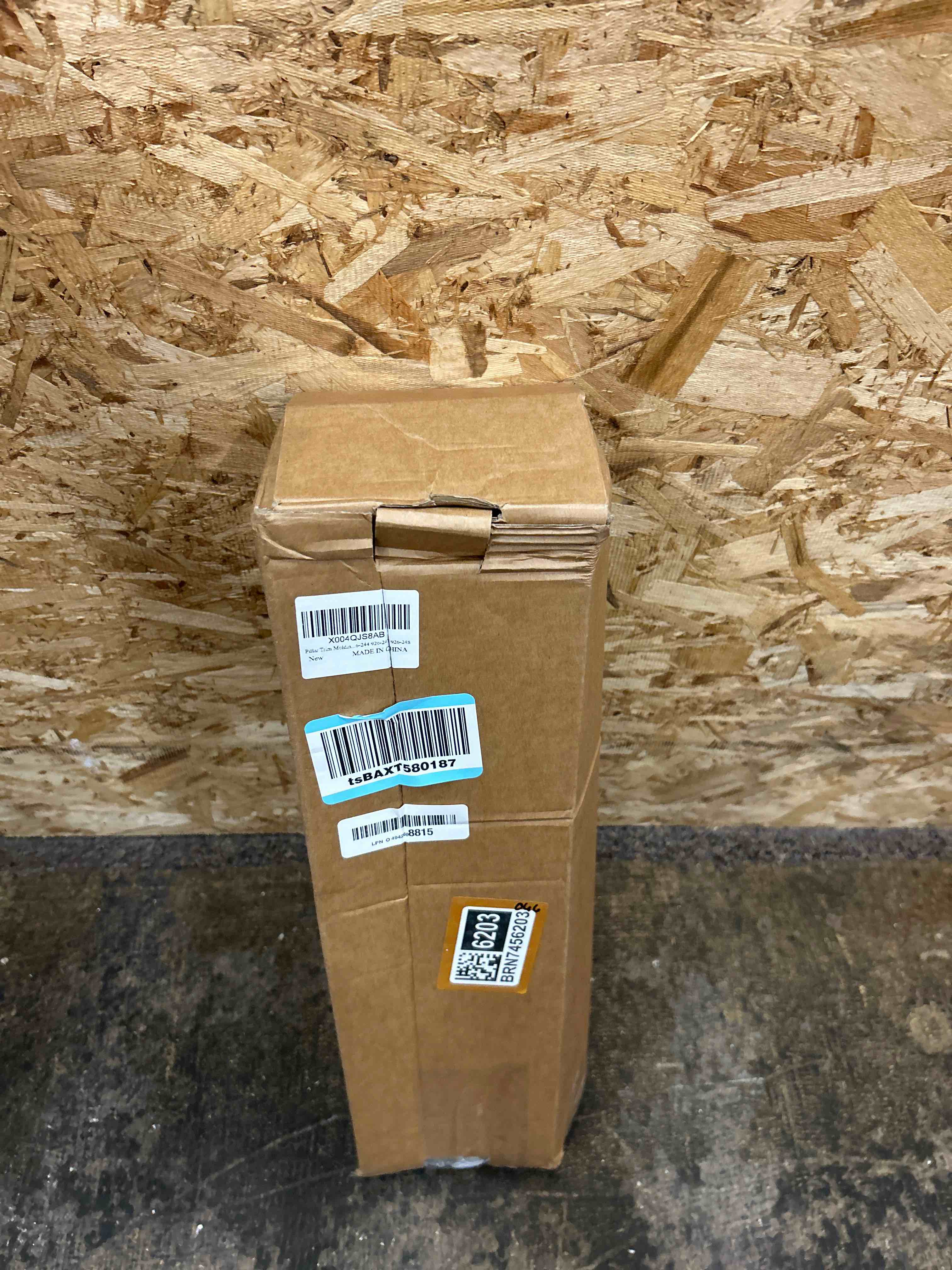 Condition photo showing New/Like New for pillar trim molding(6pcs), 2015-2018 gmc yukon xl/cadillac escalade esv/chevy suburban, front&rear door windshield b/c-pillar applique, lh&rh side, oe#926-241 926-242 926-243 926-244 926-247 926-248