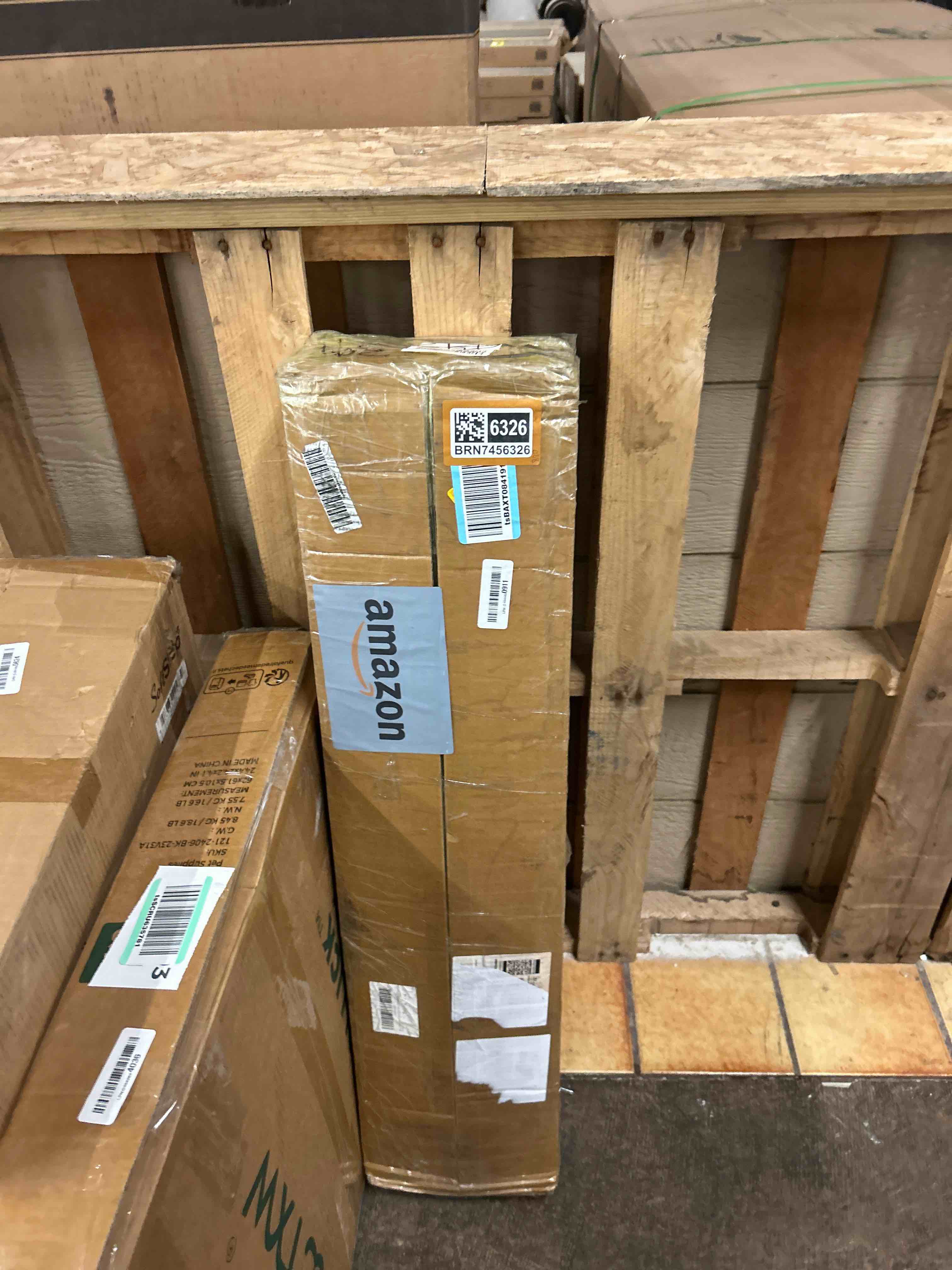 Condition photo showing New/Like New for metty metal deck balusters with end caps&screws-upgraded rectangle metal railing spindles kit for decks,porch,staircase,outdoor balustrade (60, 26 inch)