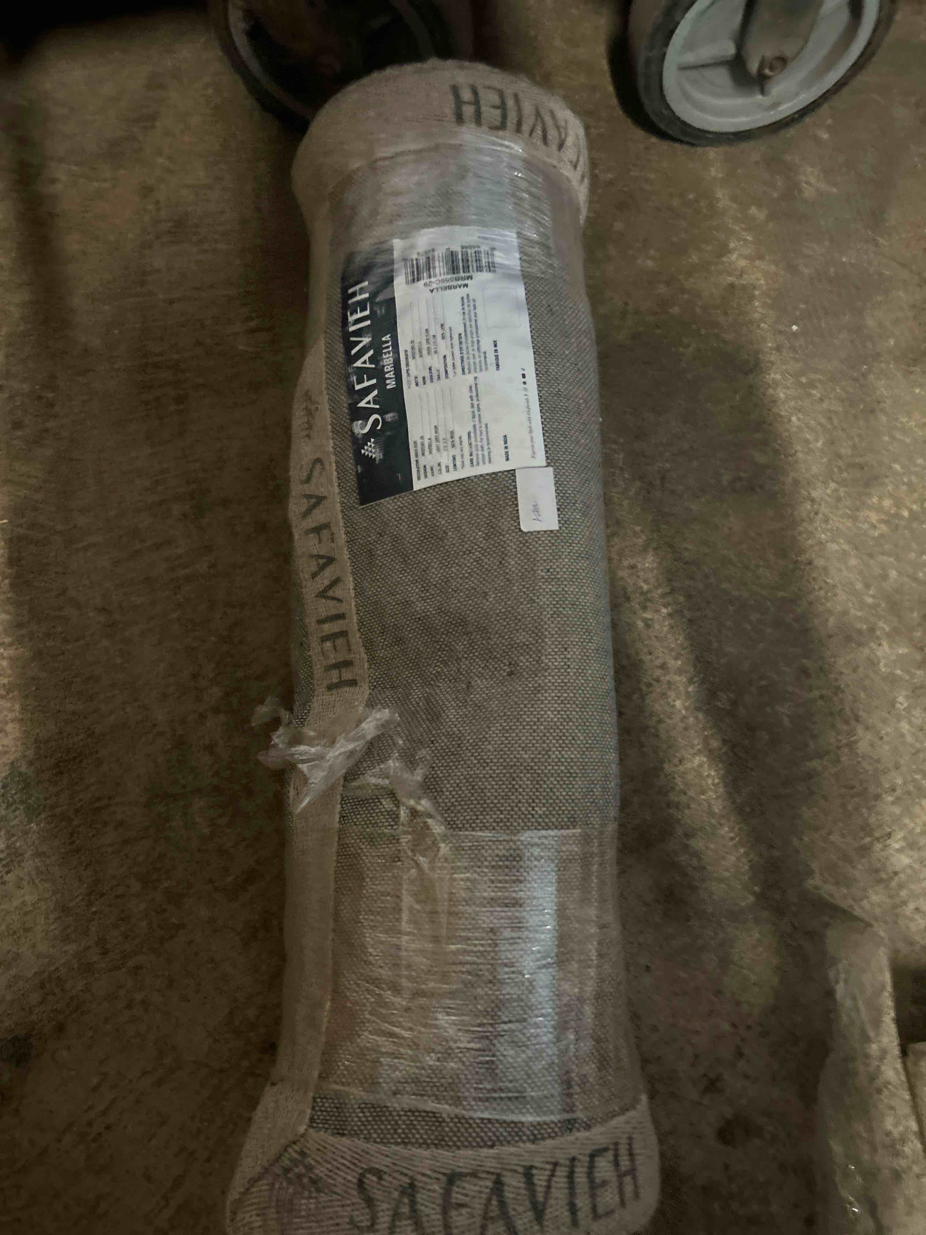 Condition photo showing New/Like New for safavieh marbella collection runner - (2'3" x 9', )light grey & ivory, handmade wool, ideal for the living room, dining, bedroom (mrb556c)