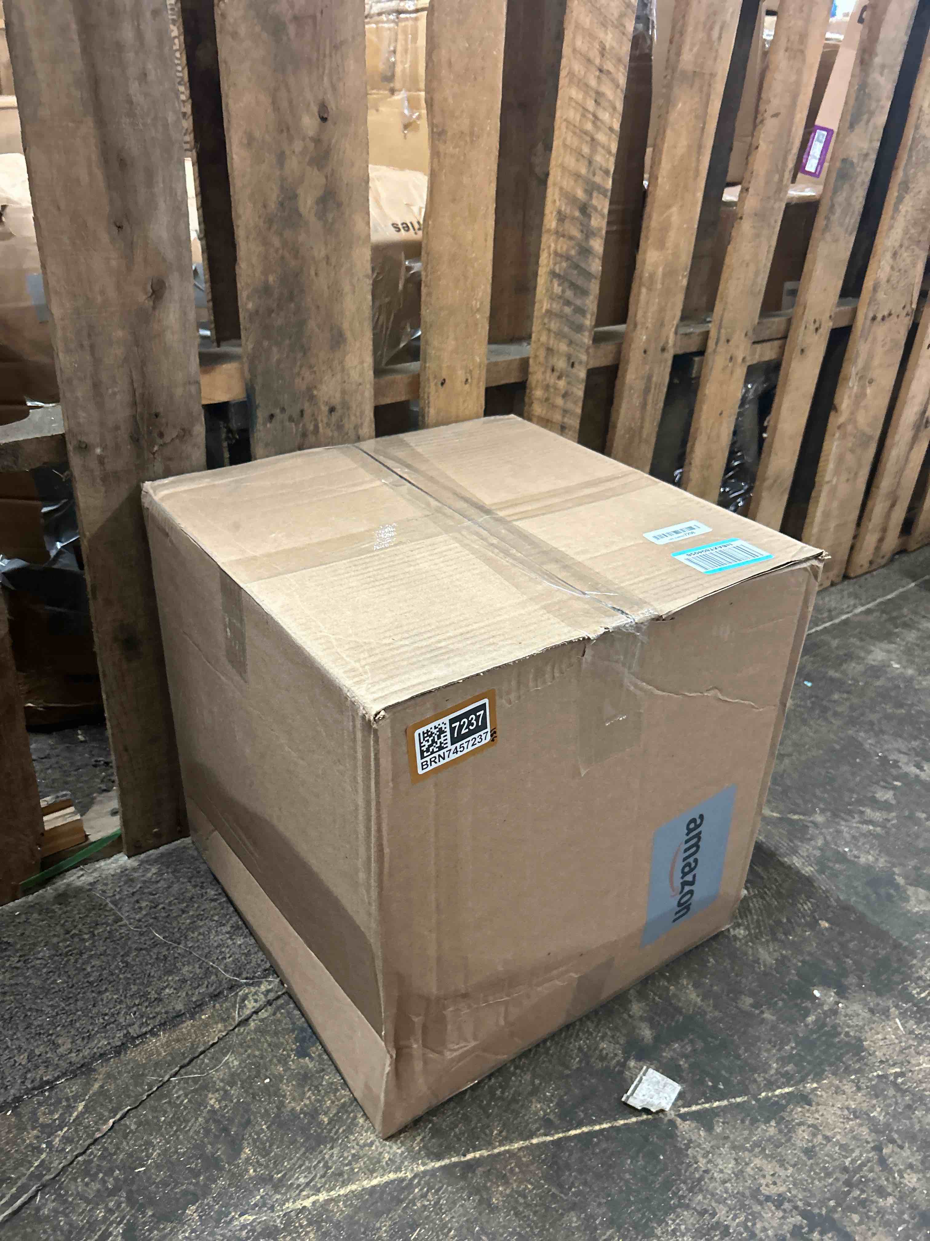 Condition photo showing New/Like New for cozylux full size comforter sets - 270gsm emerald green bedding sets for all seasons, 3 pieces box stitched bed set with 1 down alternative comforter and 2 pillow shams, soft, lightweight, breathable