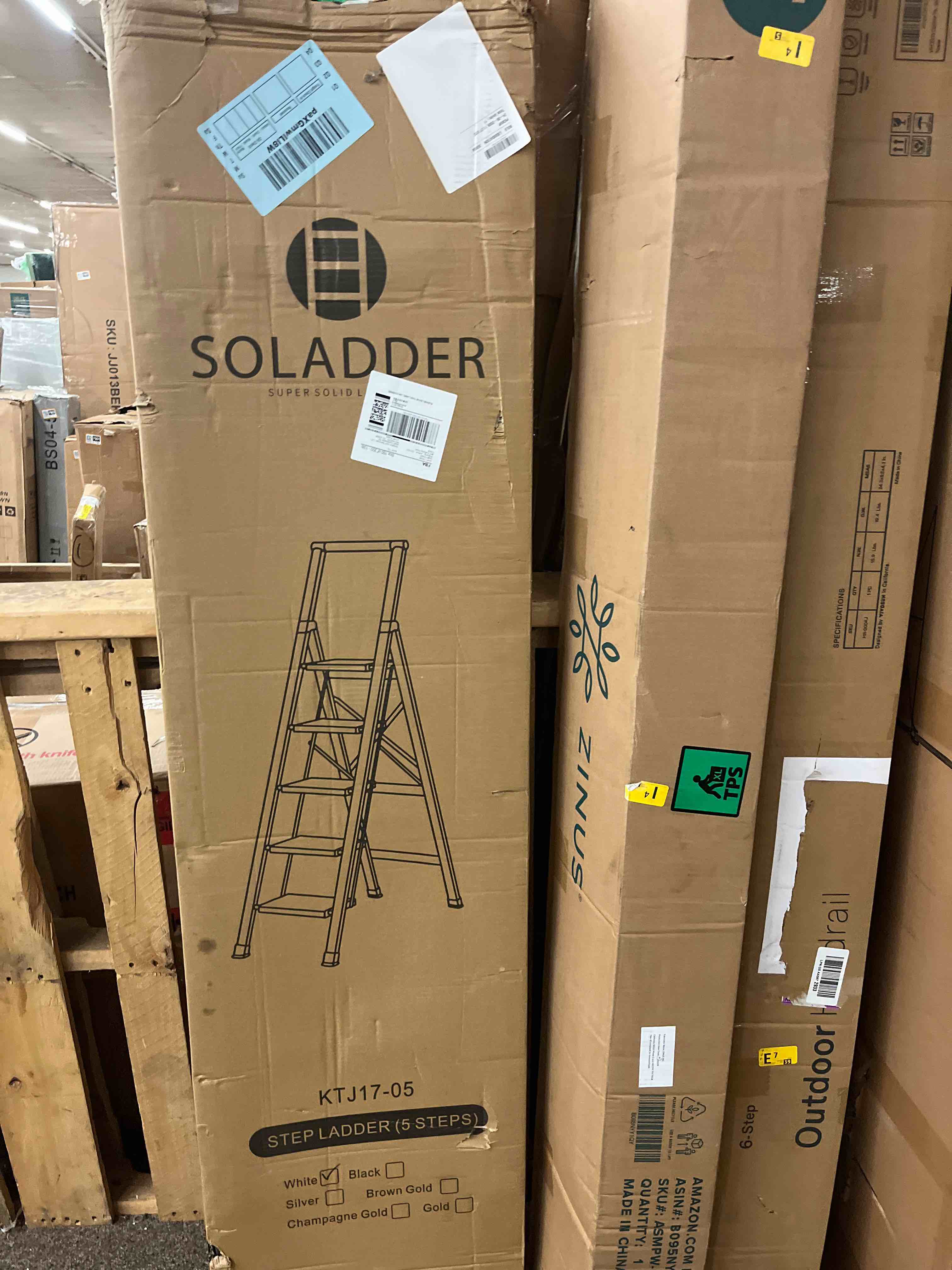 Condition photo showing New/Like New for 5 step ladder 5 -step 330-lb capacity steel foldable step stool