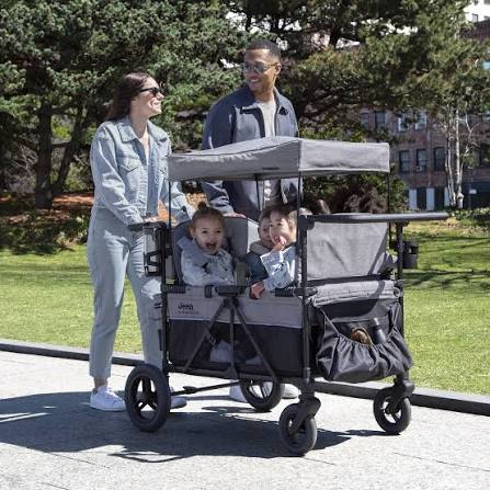 jeep wrangler deluxe 4 seater stroller wagon by delta children - premium quad stroller wagon for 4 kids with convertible seats, adjustable push/pull handles, removable canopy & flat fold, grey