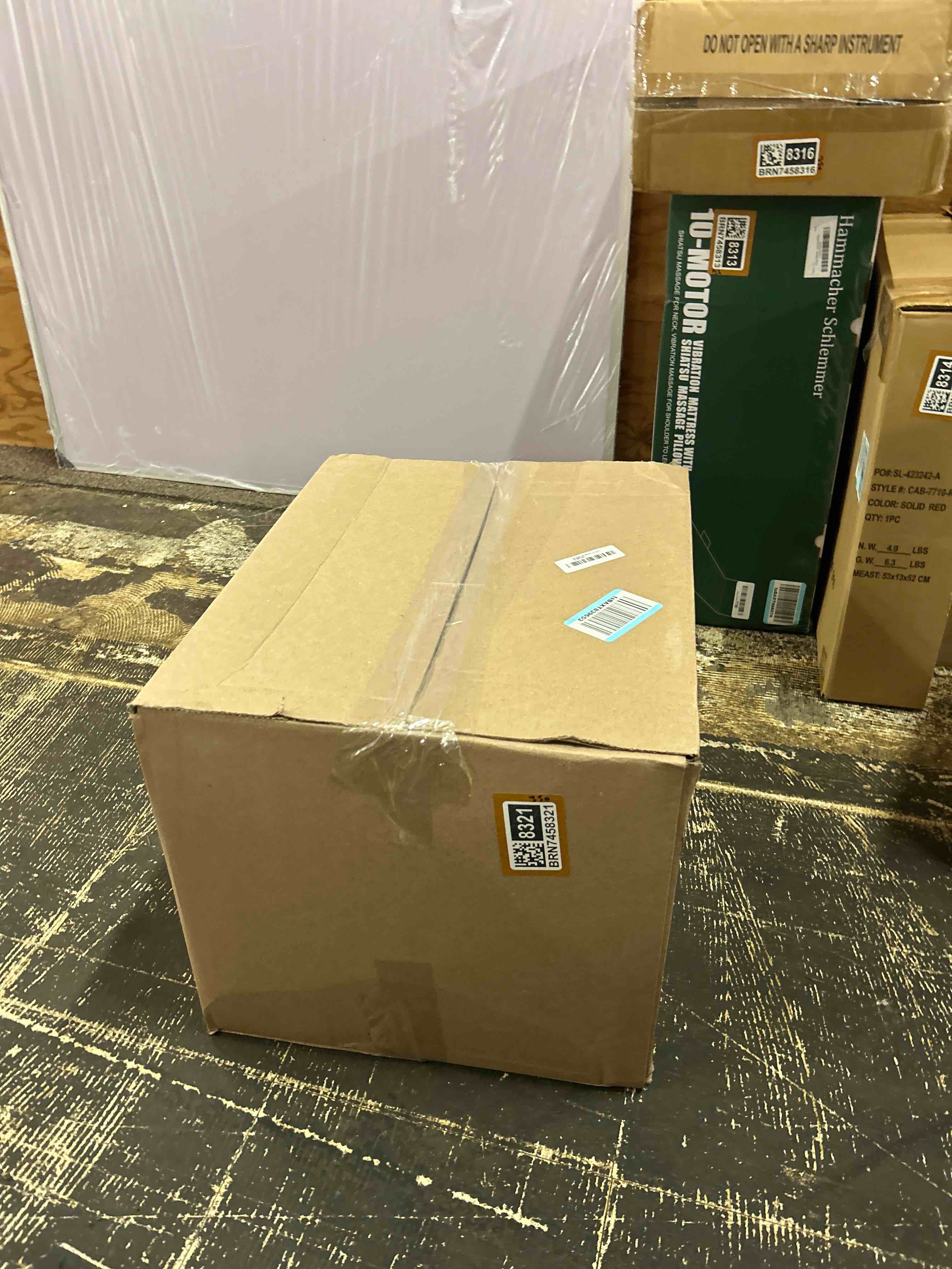 Condition photo showing New/Like New for 17.5 inch plant trellis indoor for climbing plants,metal trellis,small garden trellis for potted plants,plant stakes for indoor plants accessories hoya,flower,plant support,plant gifts(circular-metal)
