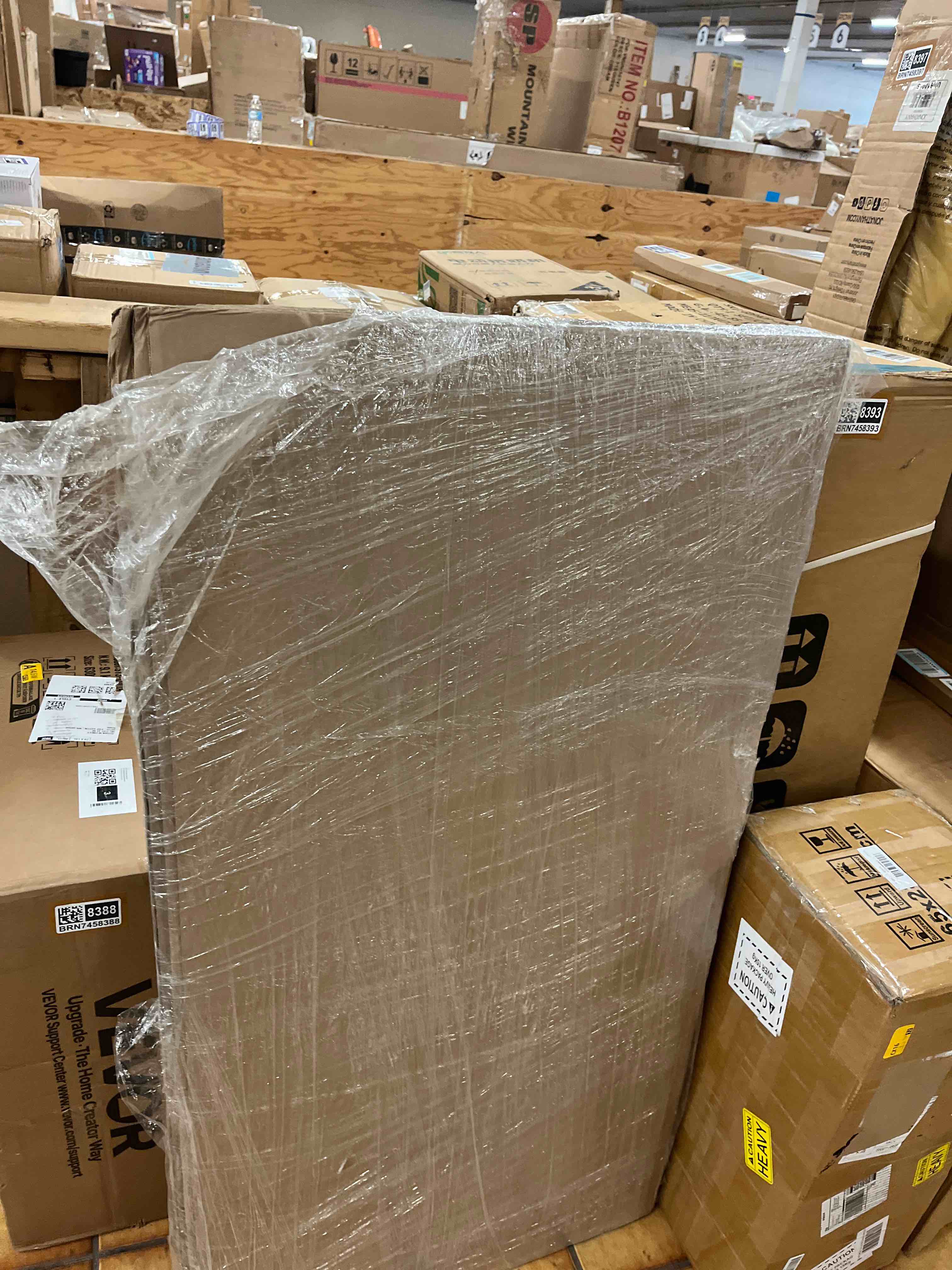 Condition photo showing New/Like New for wardrobe boxes, 24" x 20" x 46", kraft, 5/bundle, 