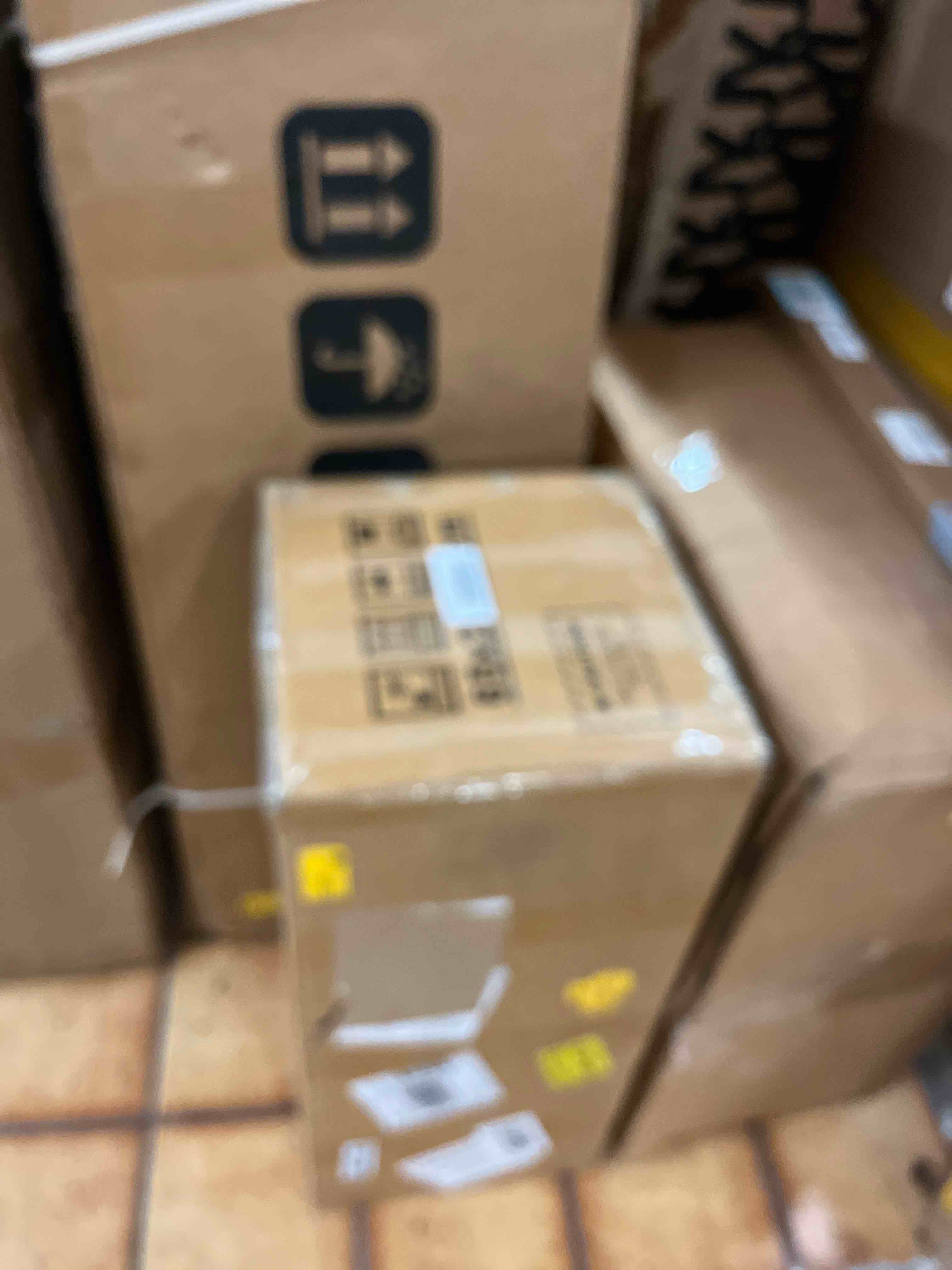 Condition photo showing New/Like New for nakkaa 12v dc 10 quart single acting hydraulic pump hydraulic power unit | hydraulic pump with 10 qt reservoir, powers lifting with gravity lowering, replacement hydraulic pump for dump trailer trucks