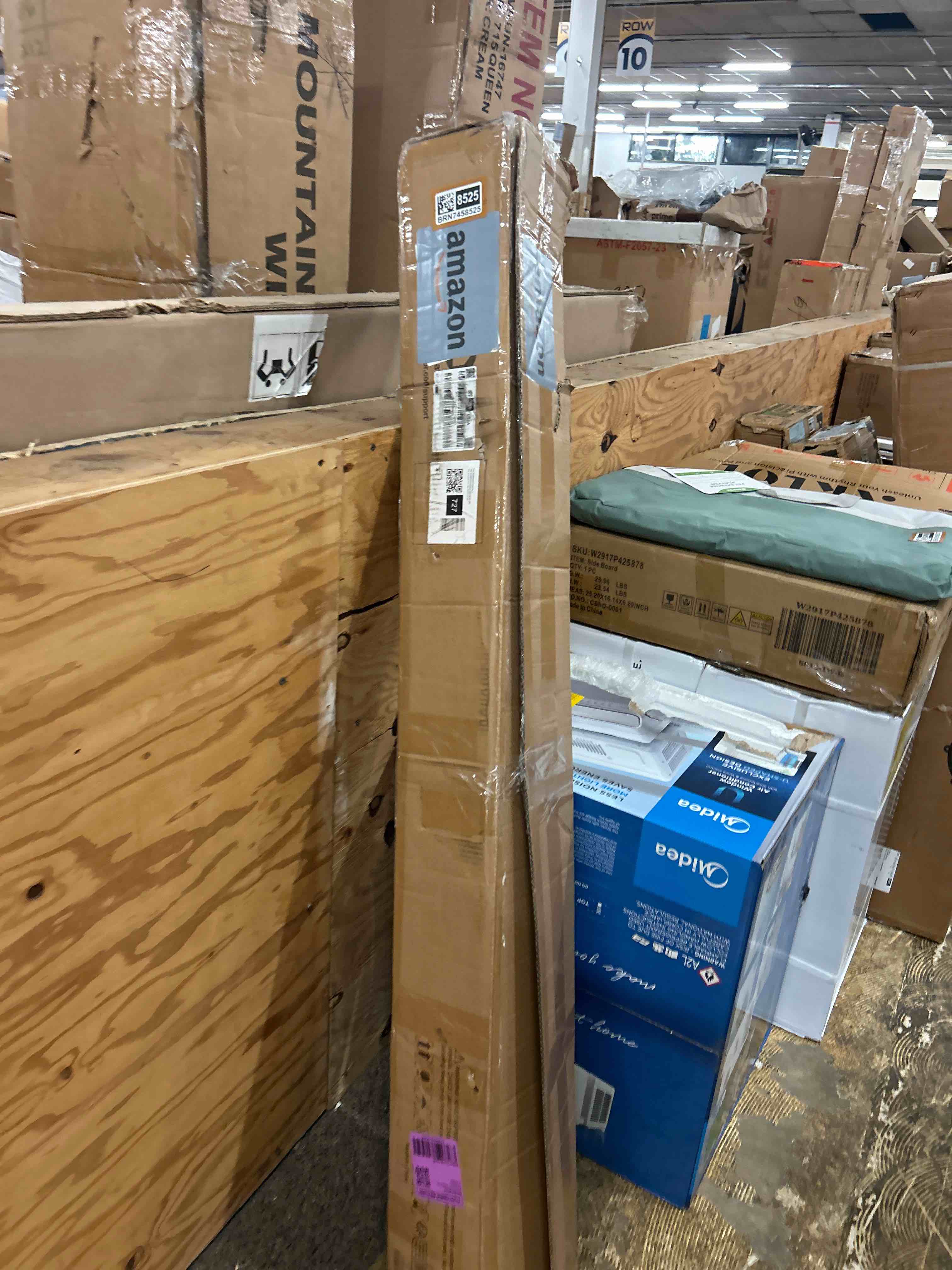Condition photo showing New/Like New for vevor yoga stand frame, 9.6 ft aerial silk swing stand, max 551.2 lbs load capacity, triangular structure with non-slip base & eva foam, 4-level horizontal & 6-level vertical adjustment, detachable frame with 6.6-yard yoga hammock,silver/black