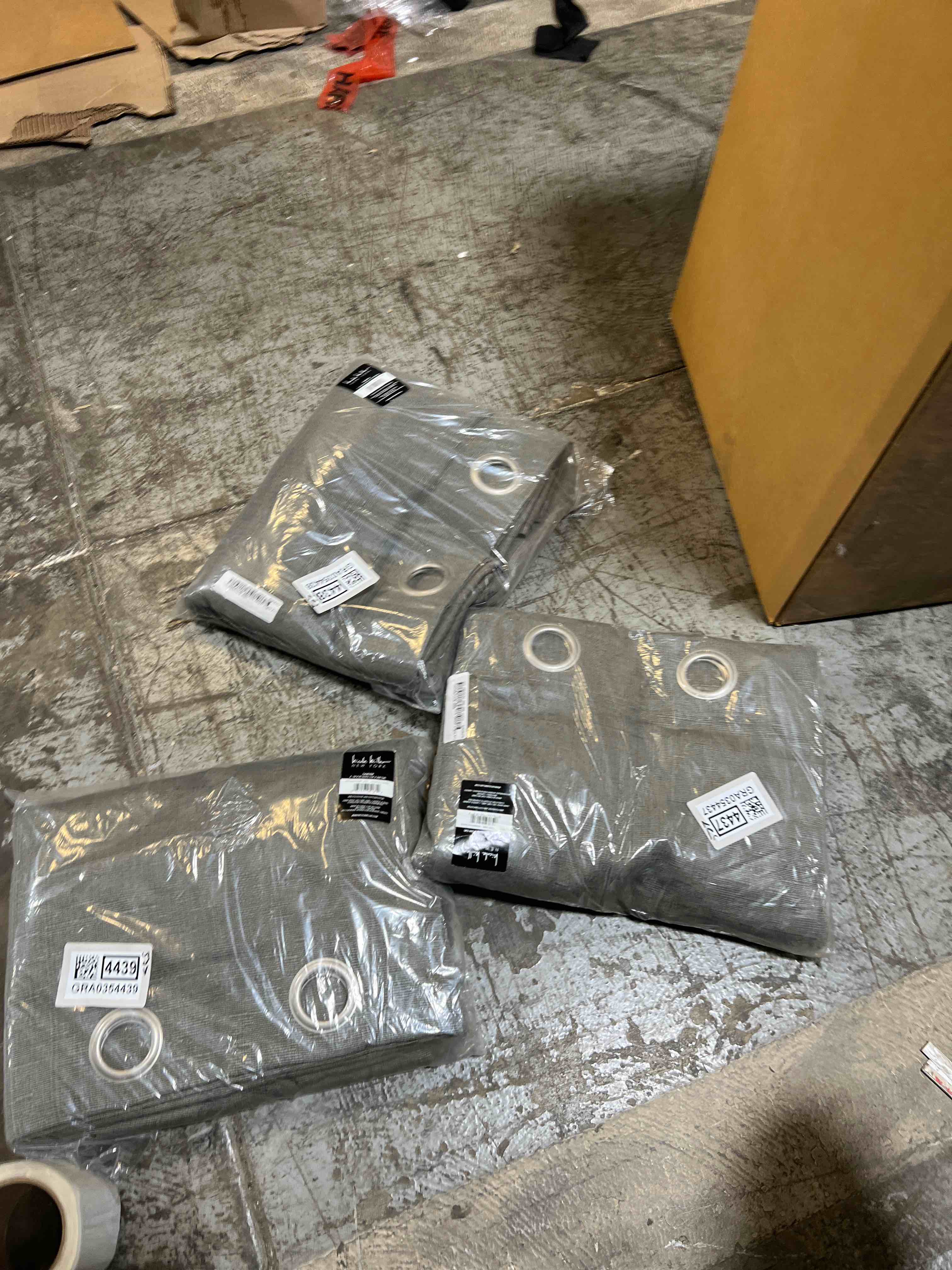 https://s3.amazonaws.com/lotting-images-prod/phillipi/GRA0354438_1744132918122.jpeg