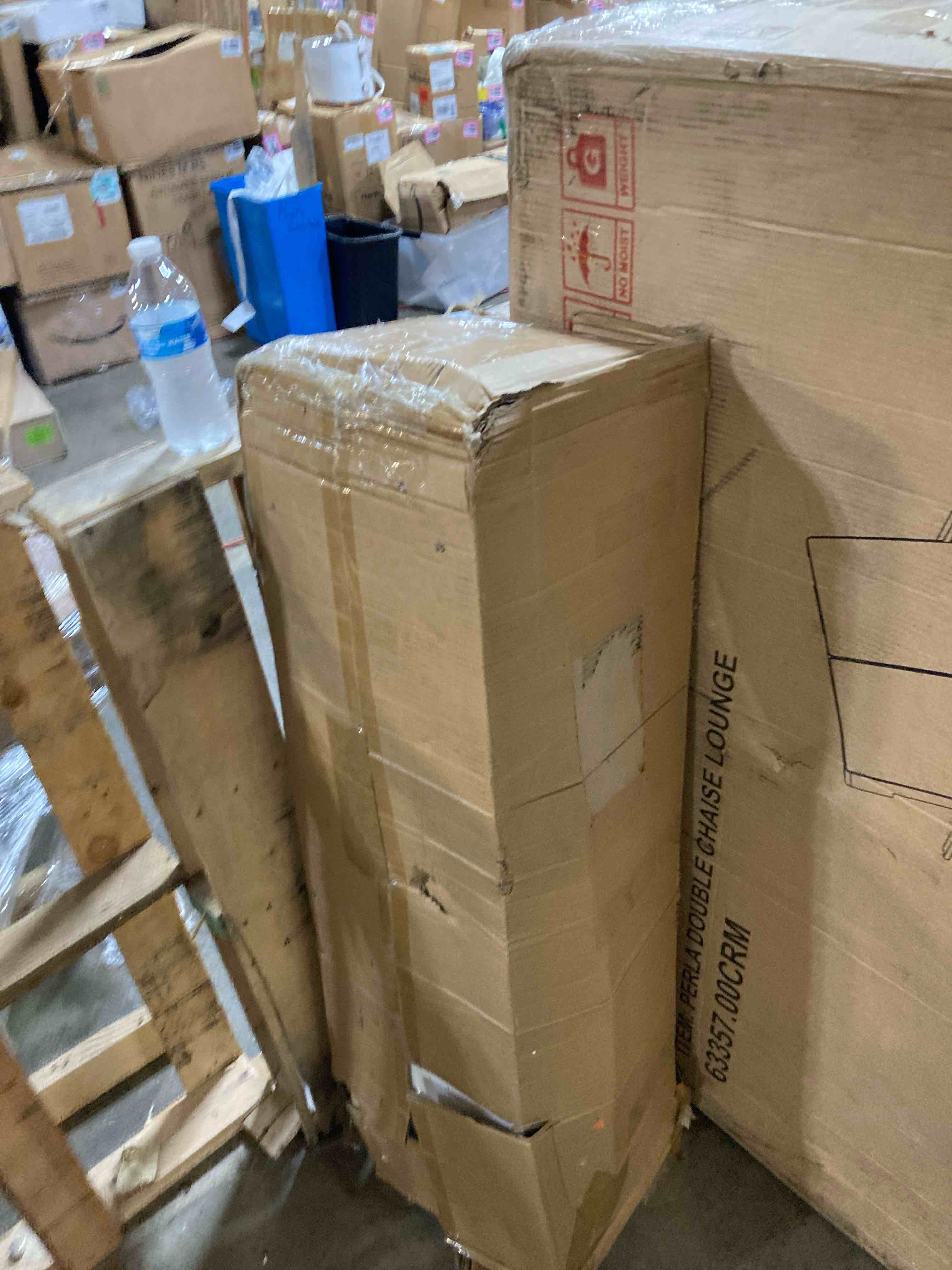 https://s3.amazonaws.com/lotting-images-prod/phillipi/GRA0356133_1754504566136.jpeg