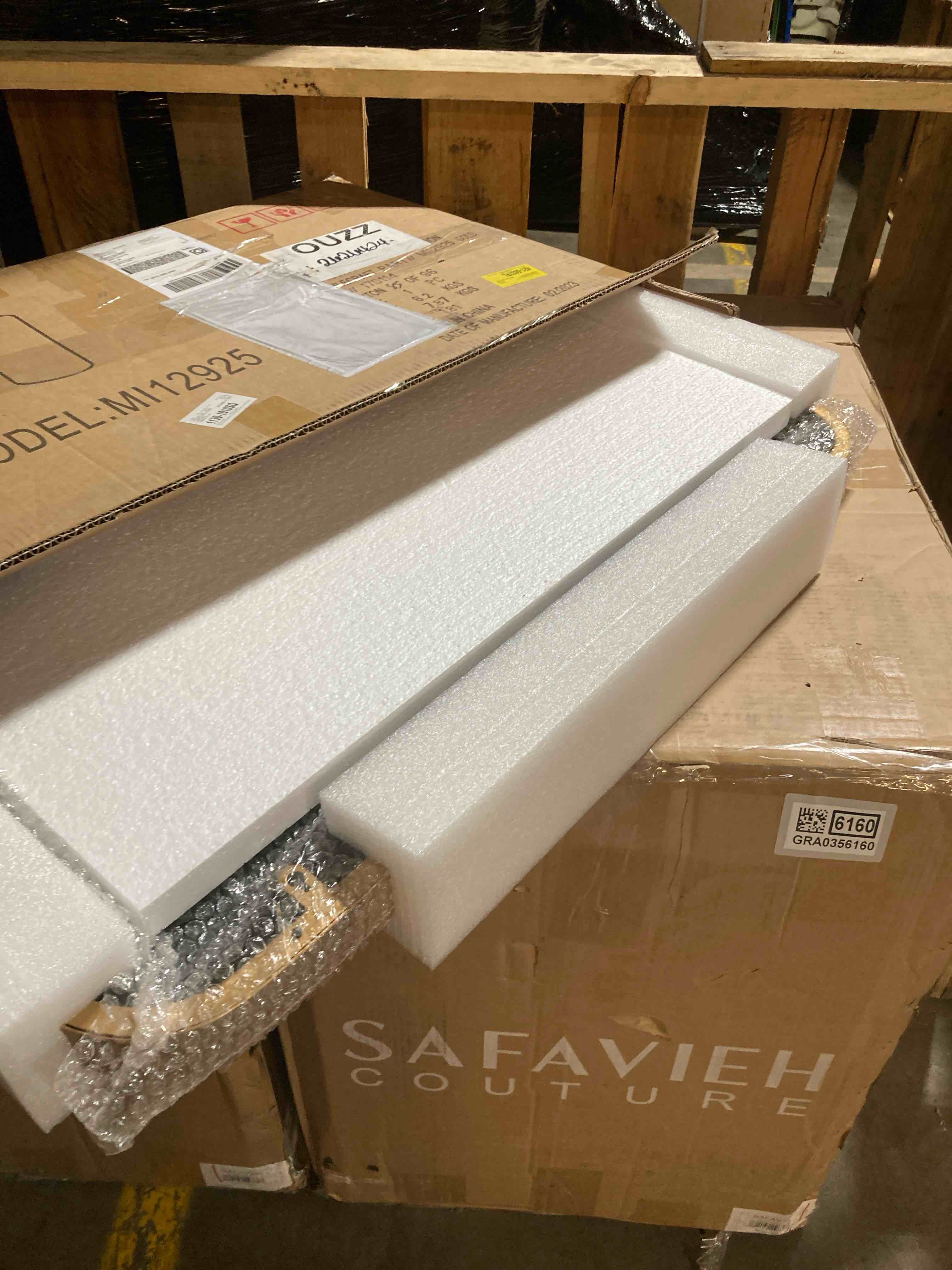 https://s3.amazonaws.com/lotting-images-prod/phillipi/GRA0356159_1753363329572.jpeg