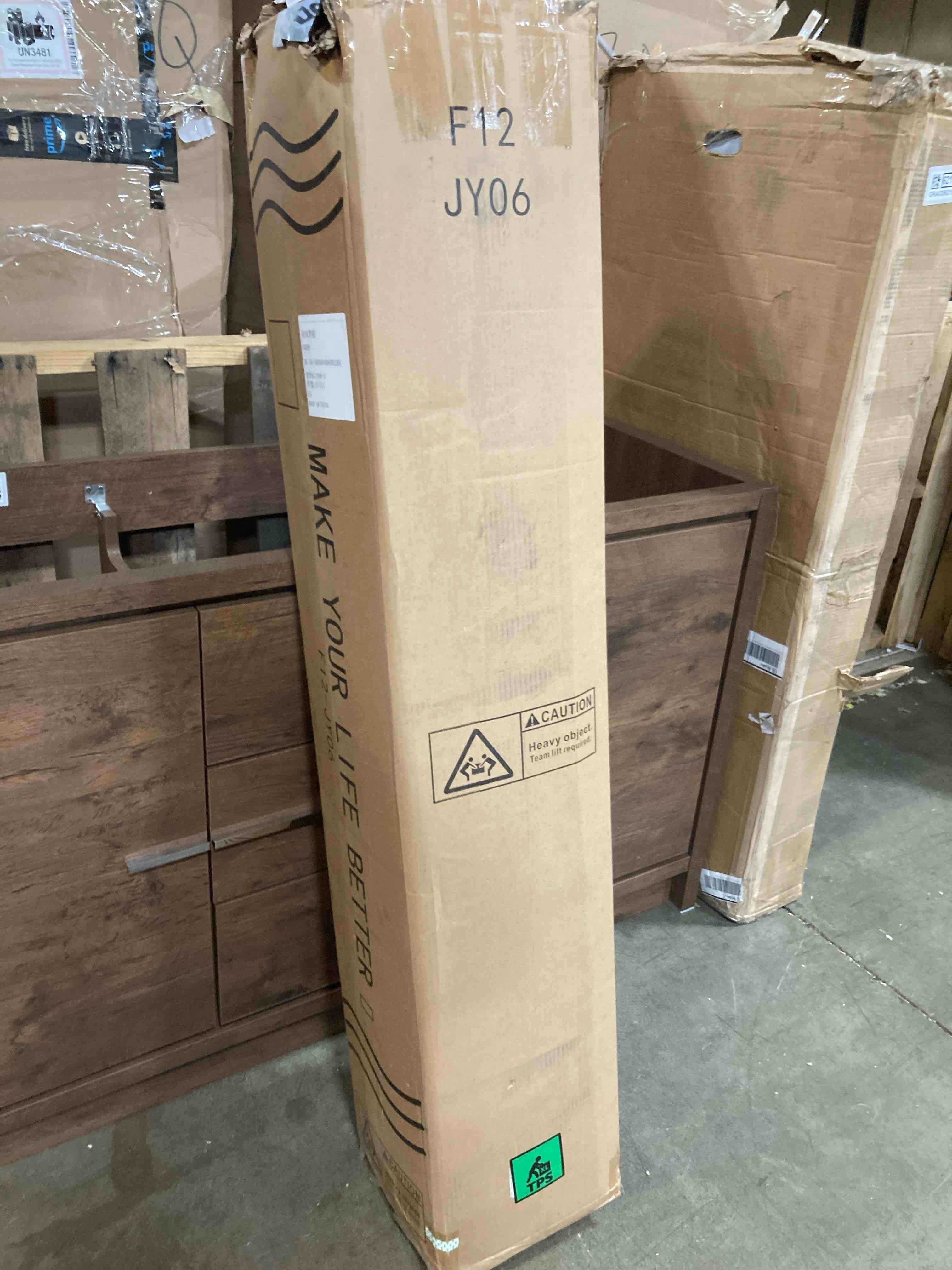 https://s3.amazonaws.com/lotting-images-prod/phillipi/GRA0356218_1753203070920.jpeg
