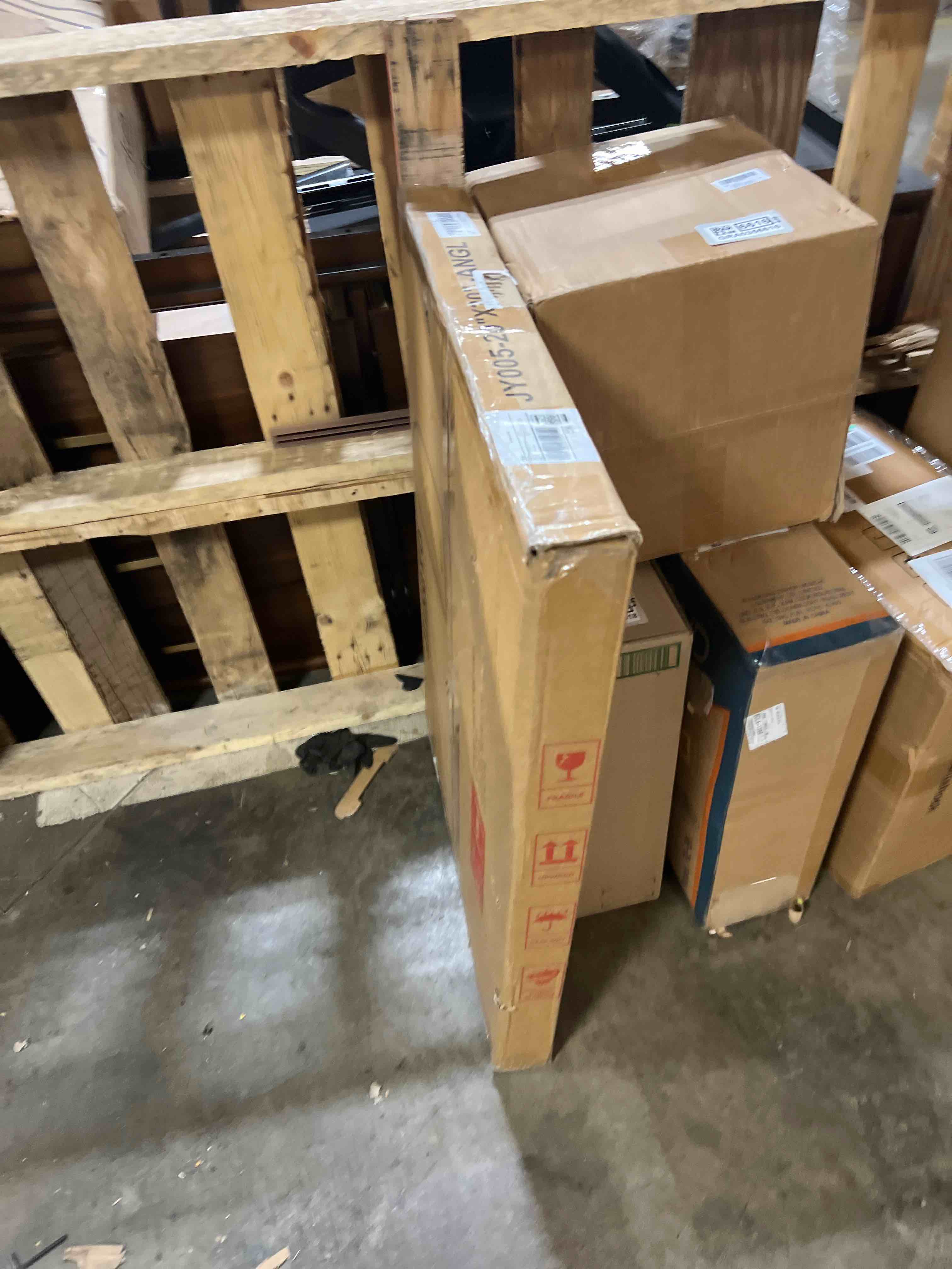 https://s3.amazonaws.com/lotting-images-prod/phillipi/GRA0356615_1746041201360.jpeg