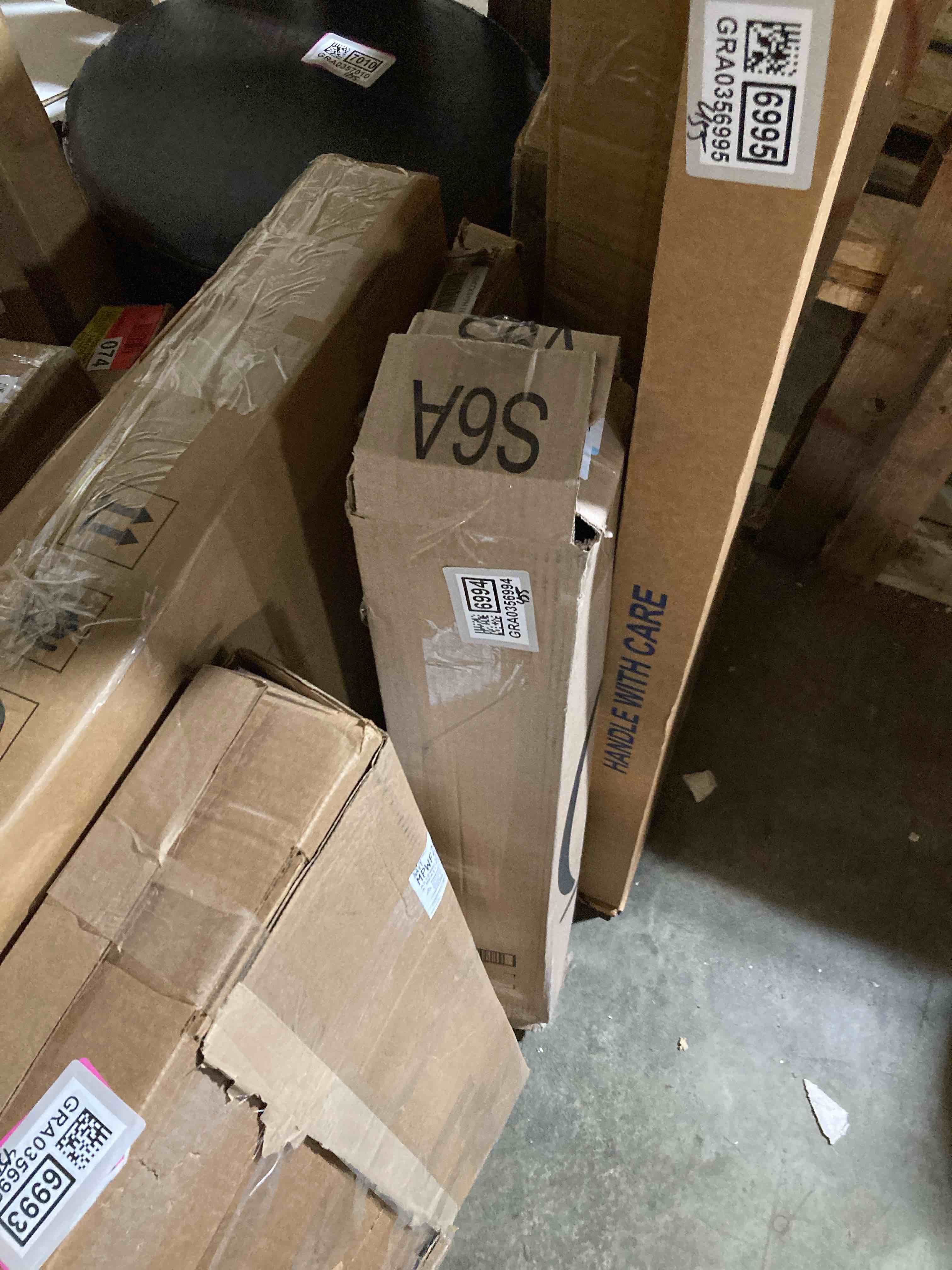 https://s3.amazonaws.com/lotting-images-prod/phillipi/GRA0356994_1743092036639.jpeg