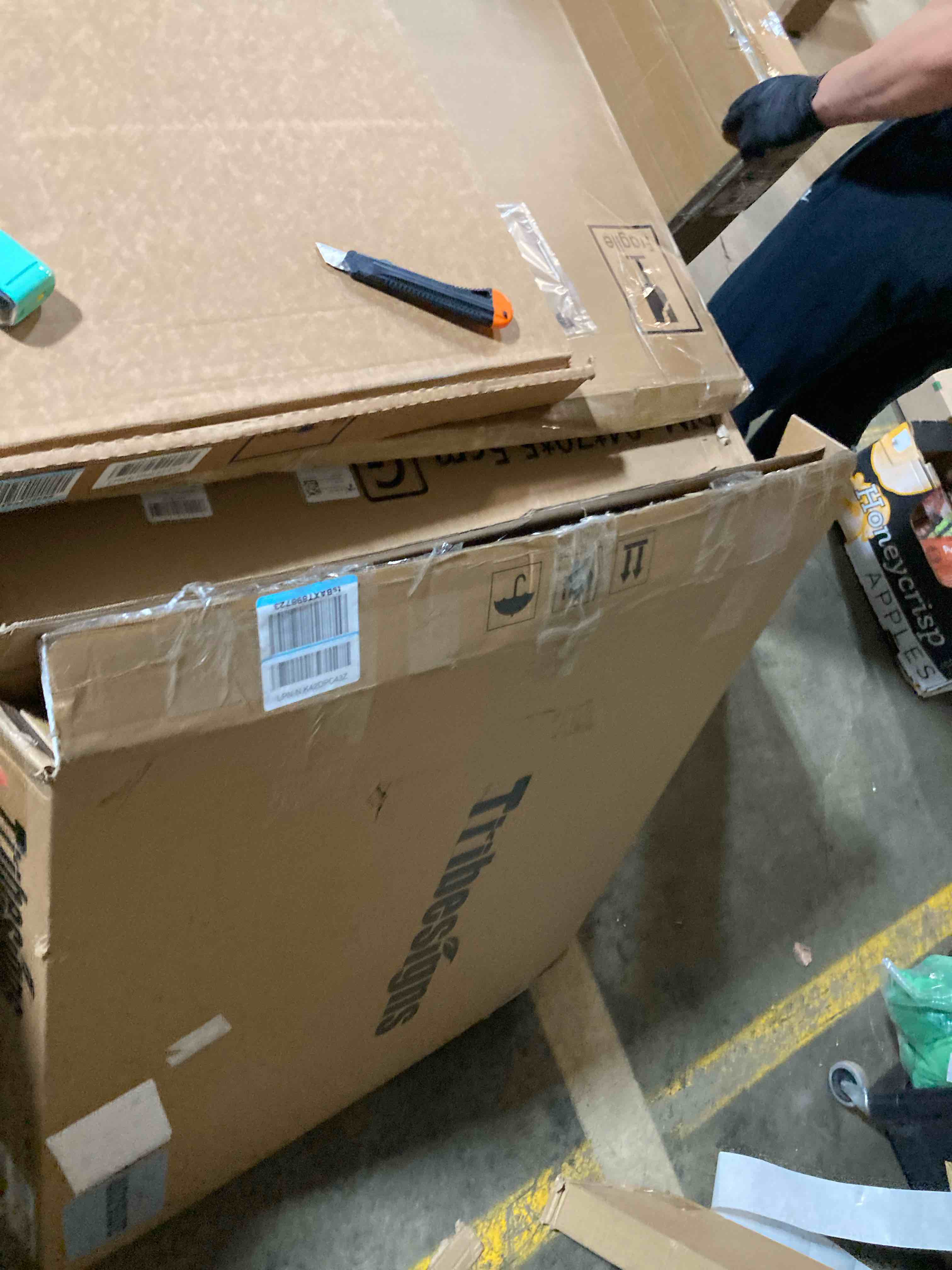 https://s3.amazonaws.com/lotting-images-prod/phillipi/GRA0356996_1743091788414.jpeg