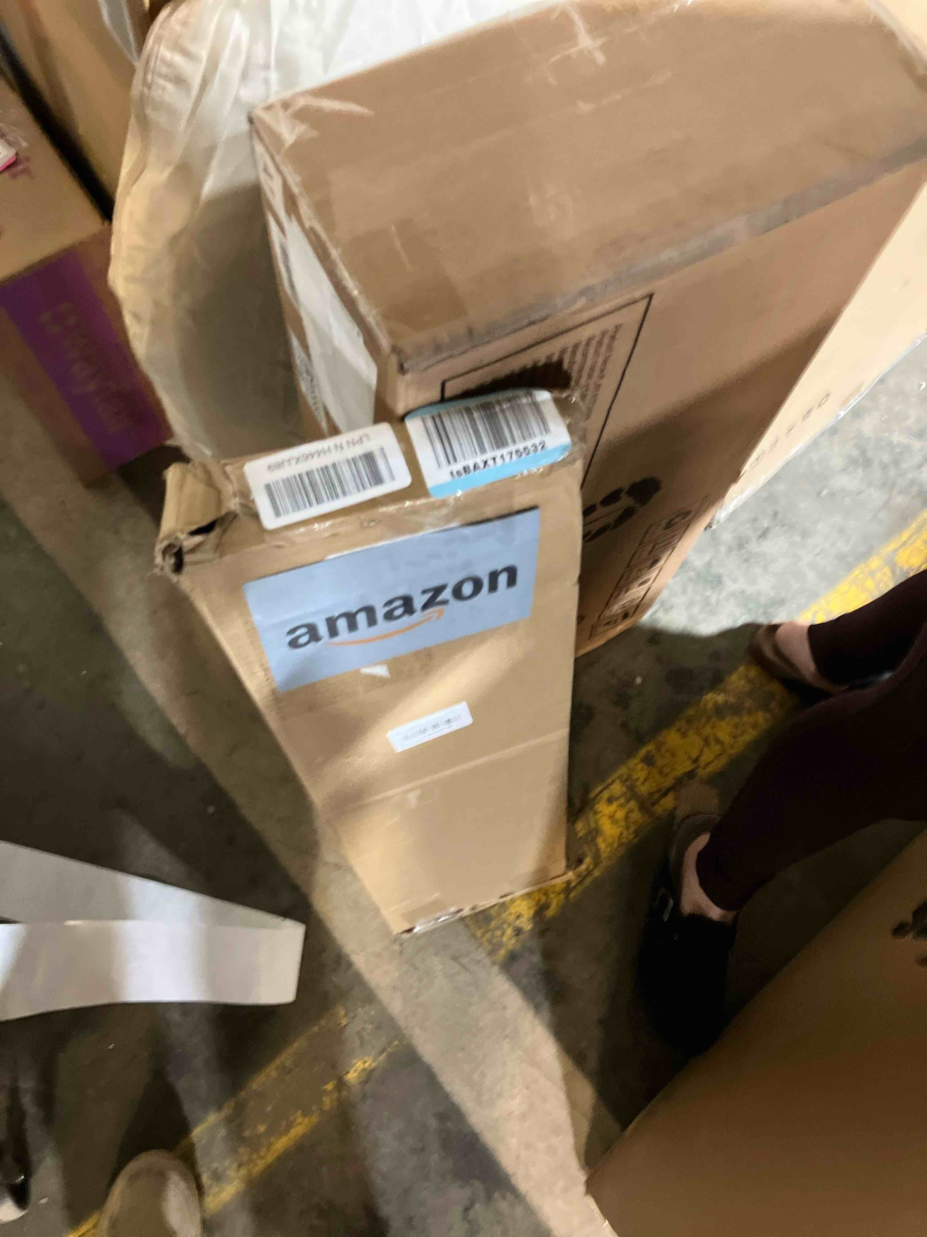 https://s3.amazonaws.com/lotting-images-prod/phillipi/GRA0356997_1743091574875.jpeg