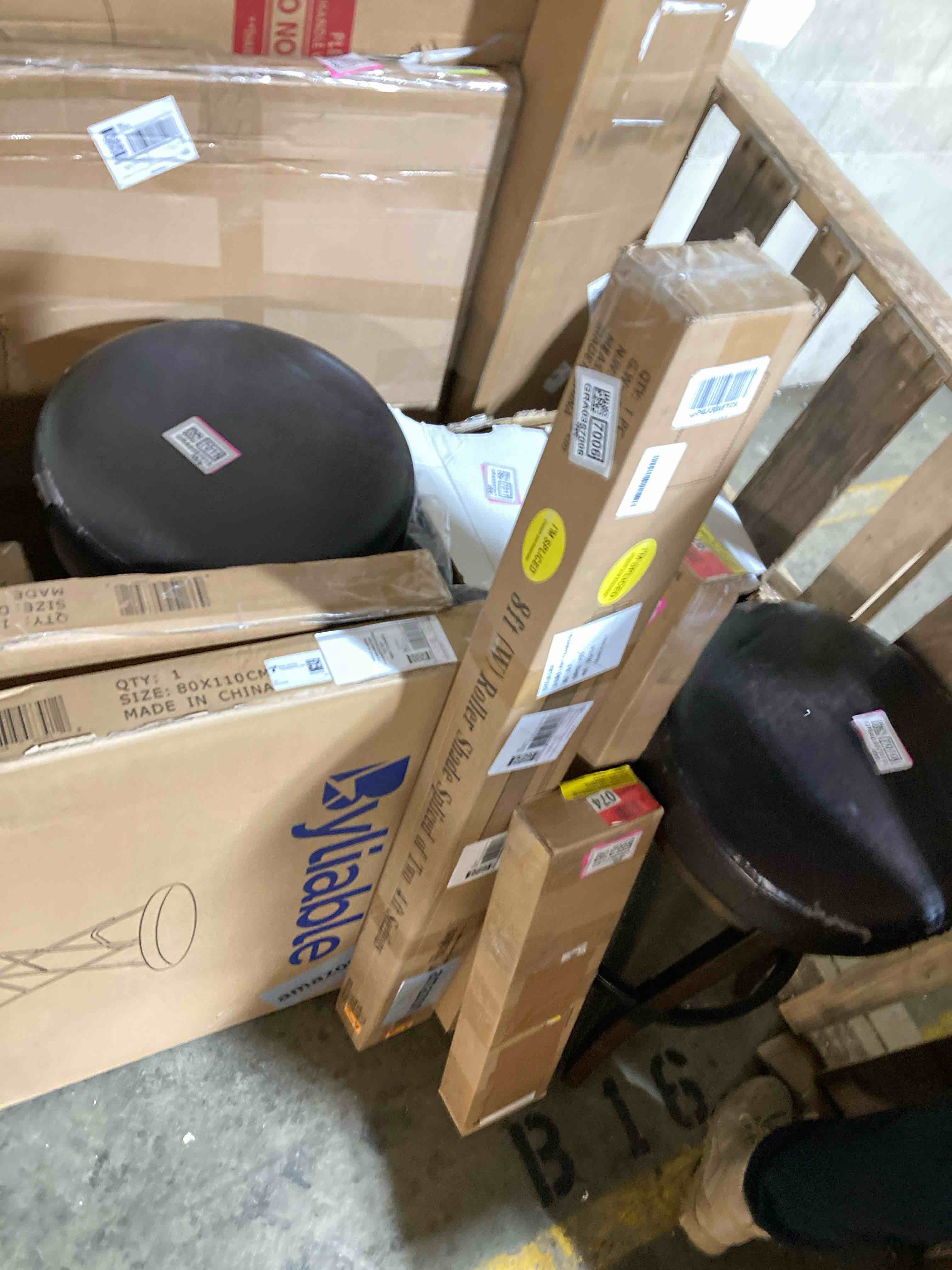 https://s3.amazonaws.com/lotting-images-prod/phillipi/GRA0357006_1743091031485.jpeg