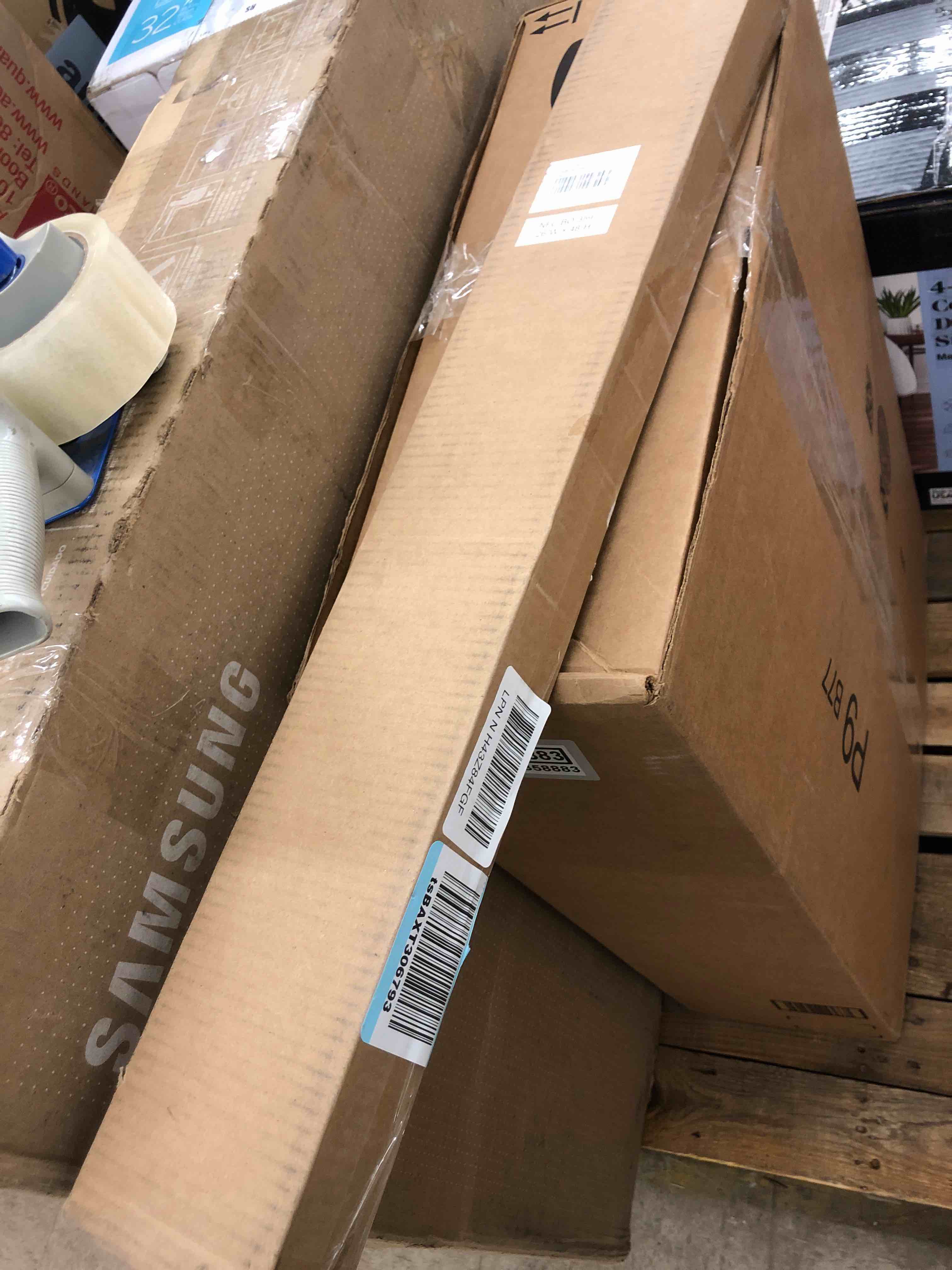 https://s3.amazonaws.com/lotting-images-prod/phillipi/GRA0358882_1741103642388.jpeg