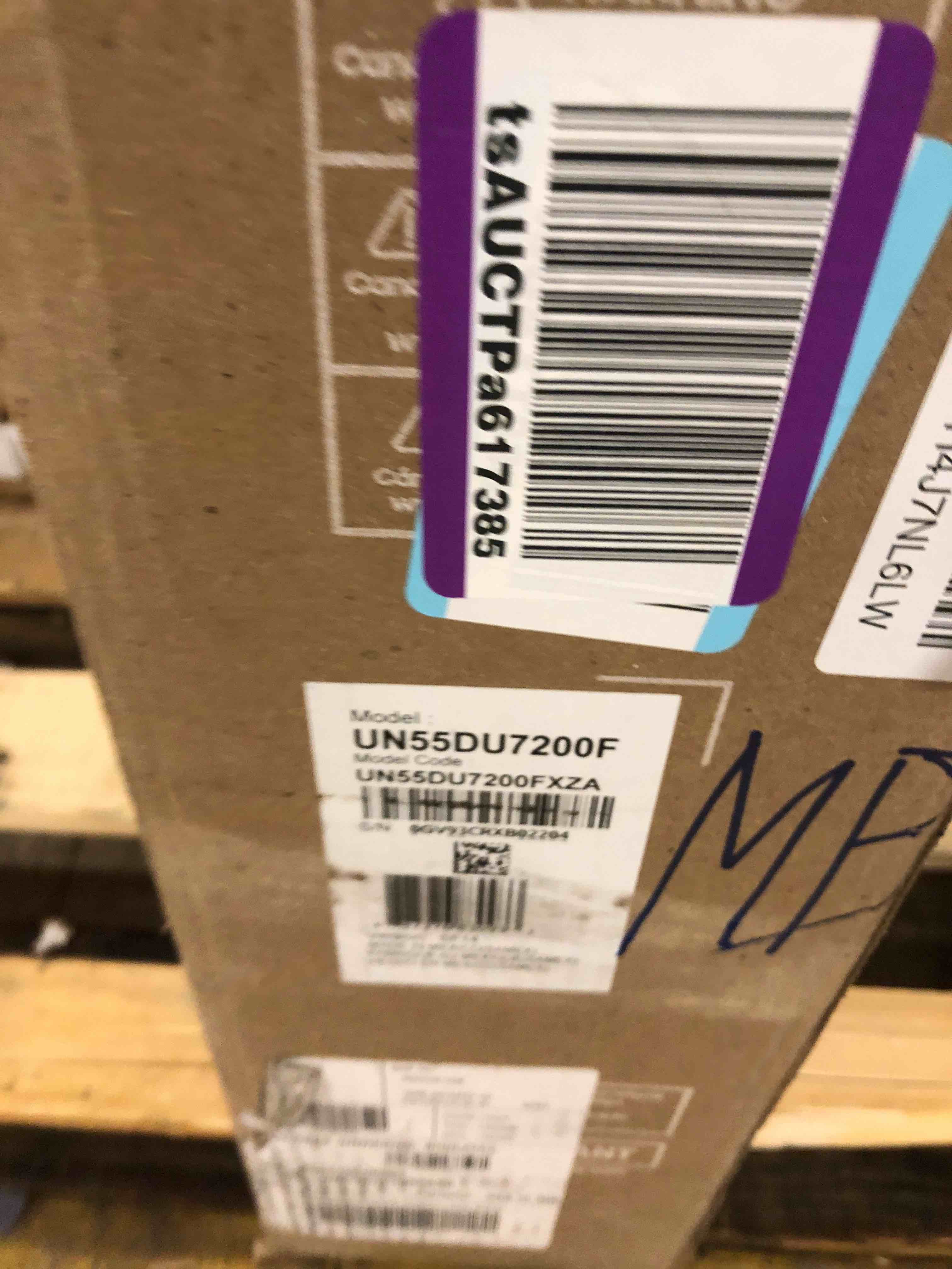 https://s3.amazonaws.com/lotting-images-prod/phillipi/GRA0358887_1741102557499.jpeg