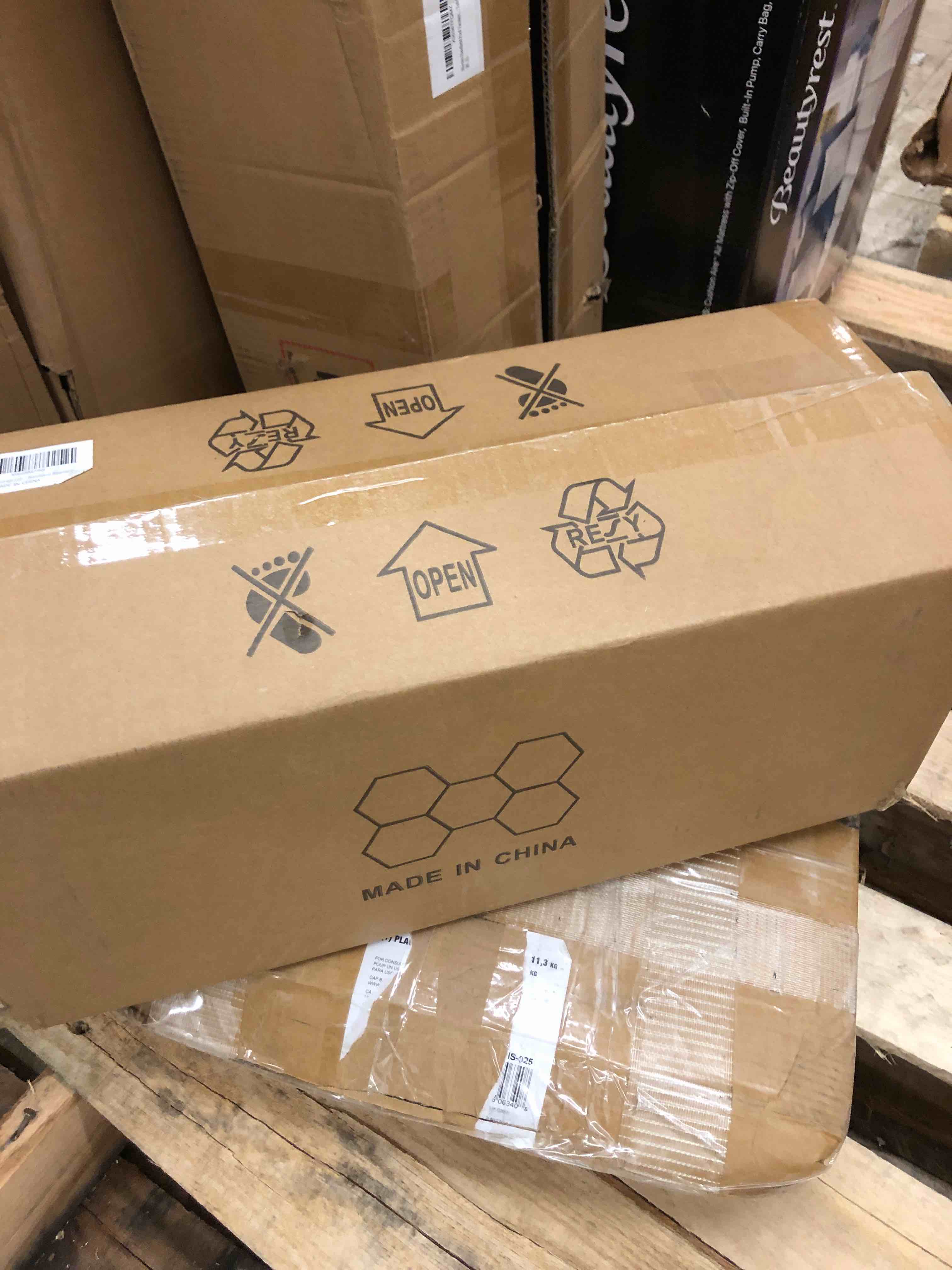 https://s3.amazonaws.com/lotting-images-prod/phillipi/GRA0359304_1739821829067.jpeg