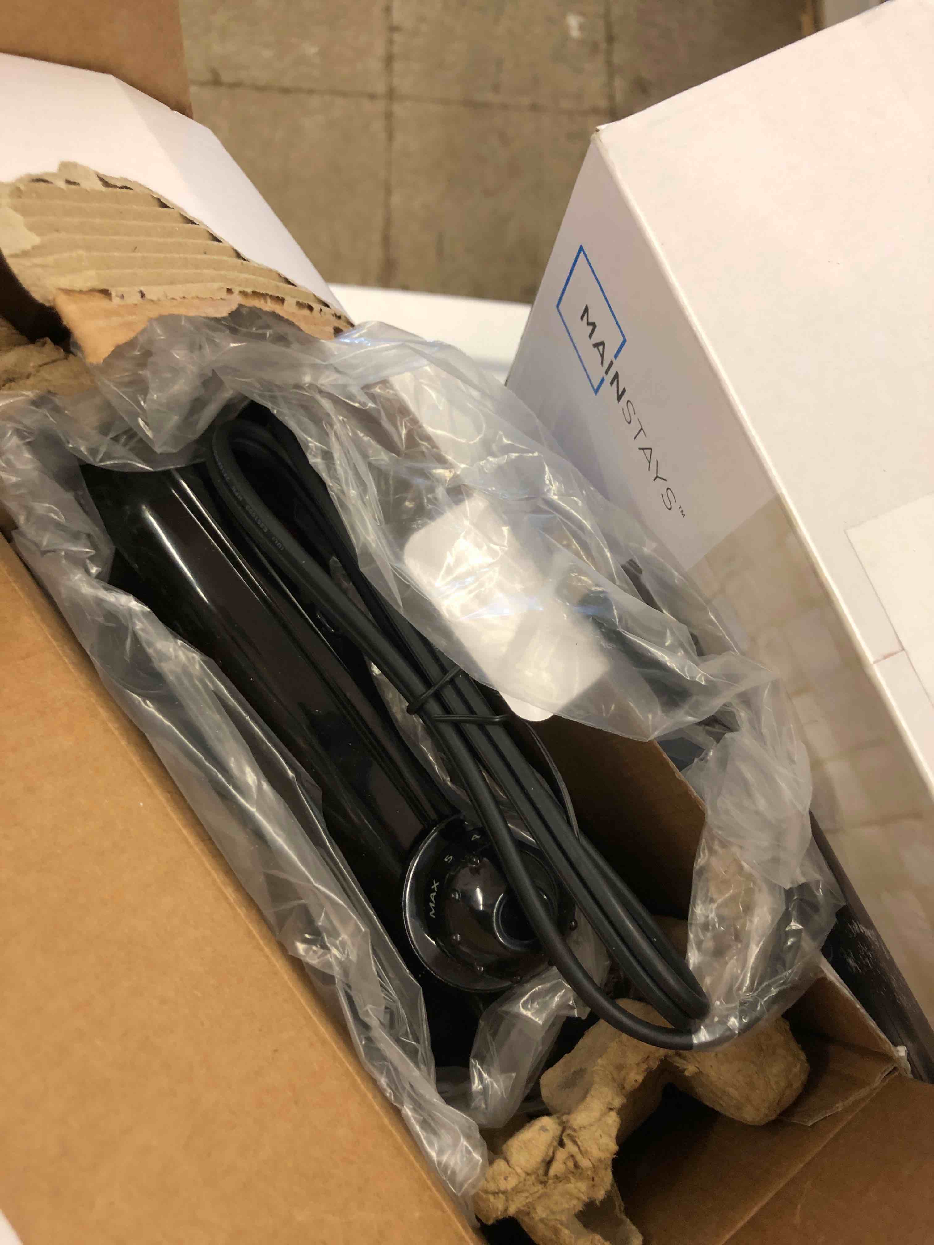 https://s3.amazonaws.com/lotting-images-prod/phillipi/GRA0359318_1739818964613.jpeg