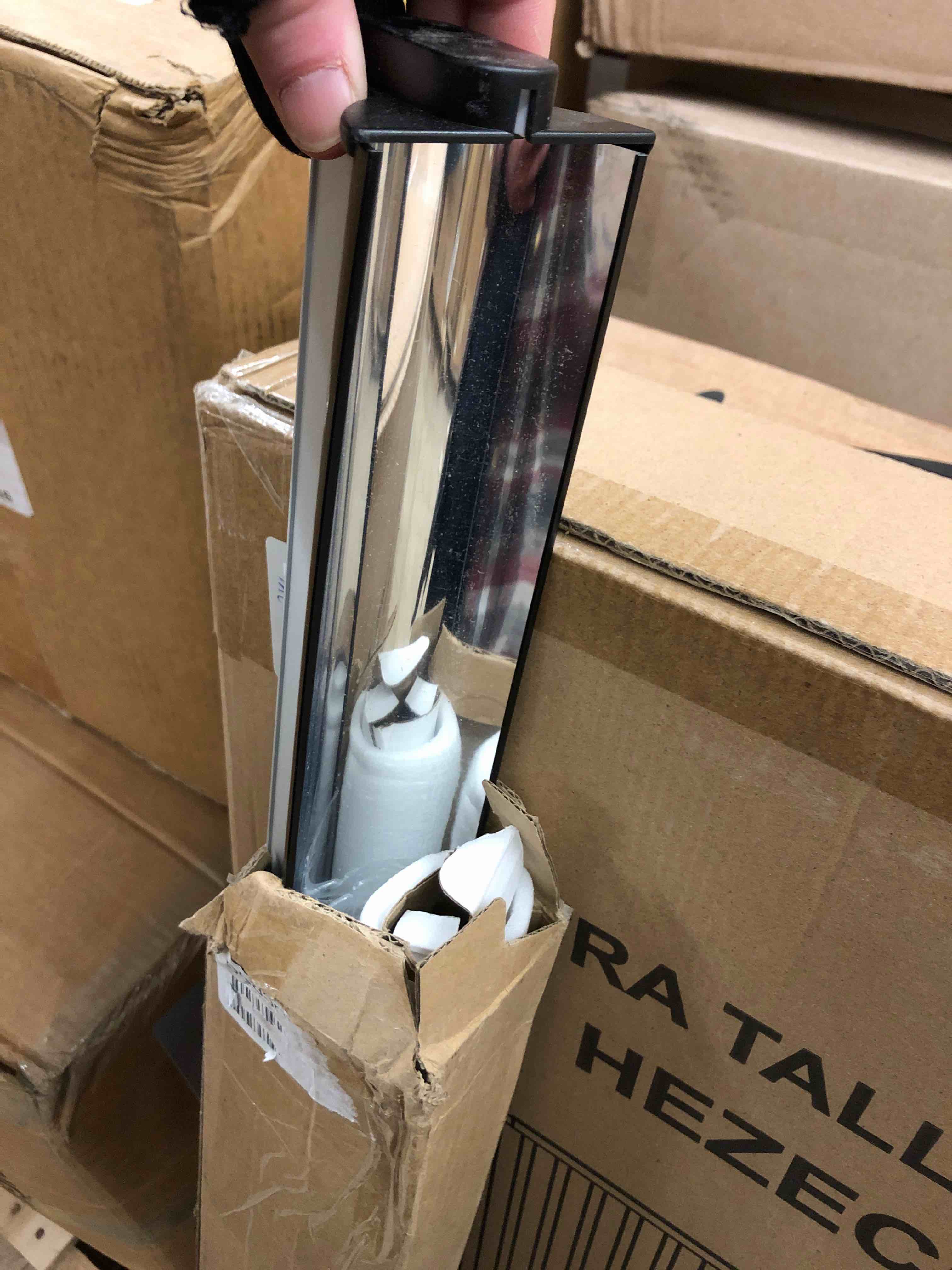 https://s3.amazonaws.com/lotting-images-prod/phillipi/GRA0359403_1739550302807.jpeg