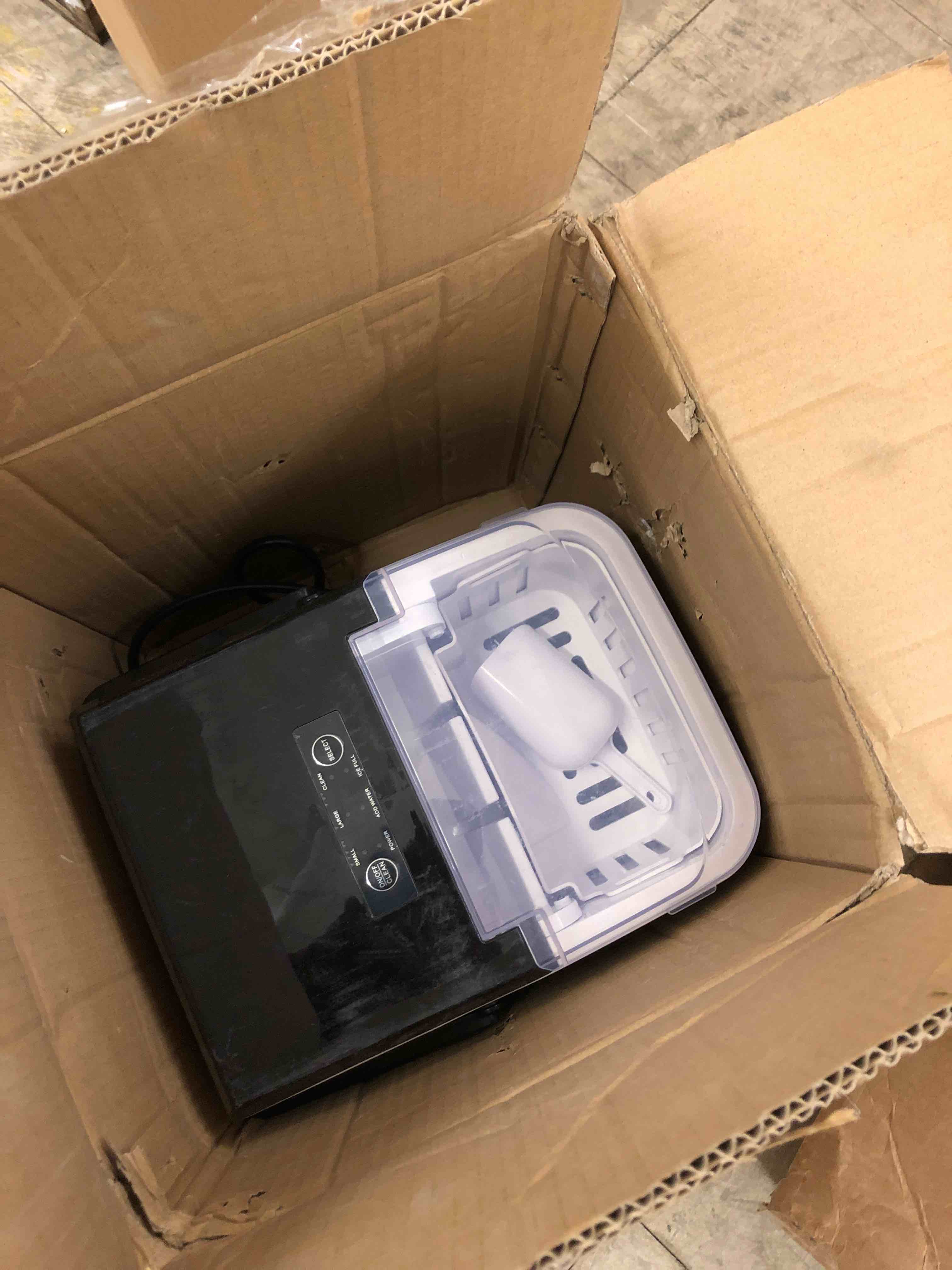 https://s3.amazonaws.com/lotting-images-prod/phillipi/GRA0359408_1739549811198.jpeg