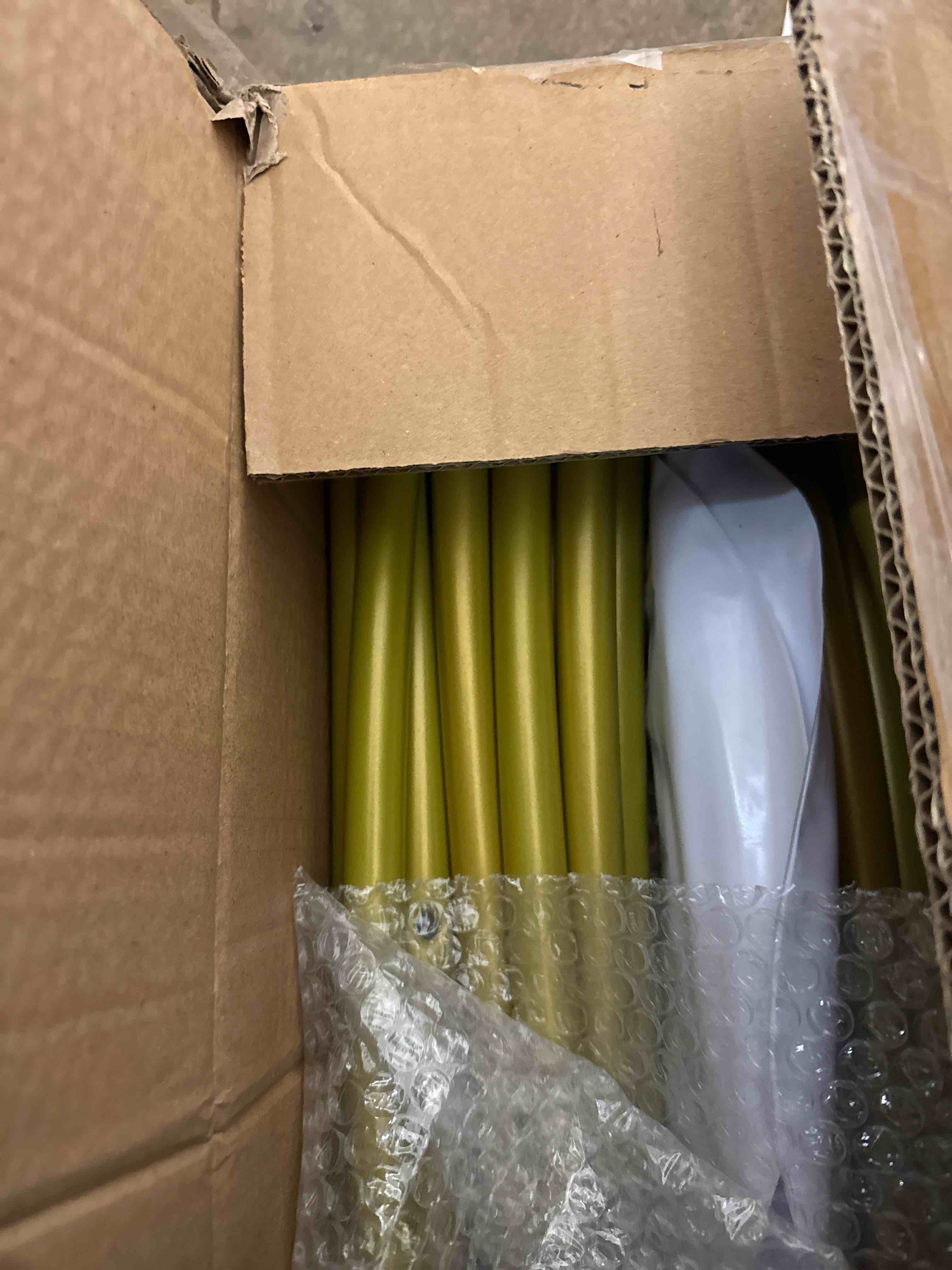 https://s3.amazonaws.com/lotting-images-prod/phillipi/GRA0359609_1739037379428.jpeg