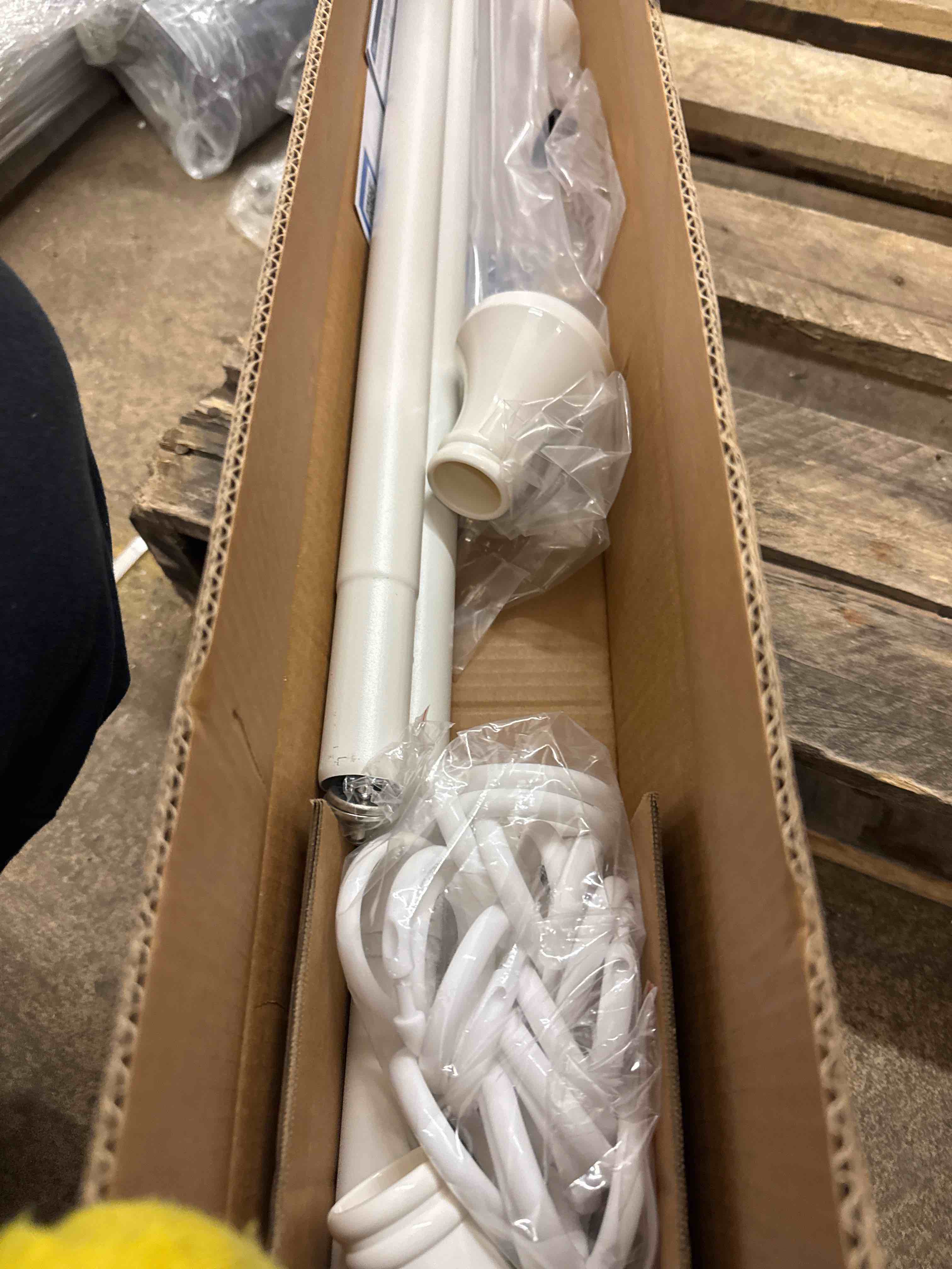 https://s3.amazonaws.com/lotting-images-prod/phillipi/GRA0359722_1738951710481.jpeg