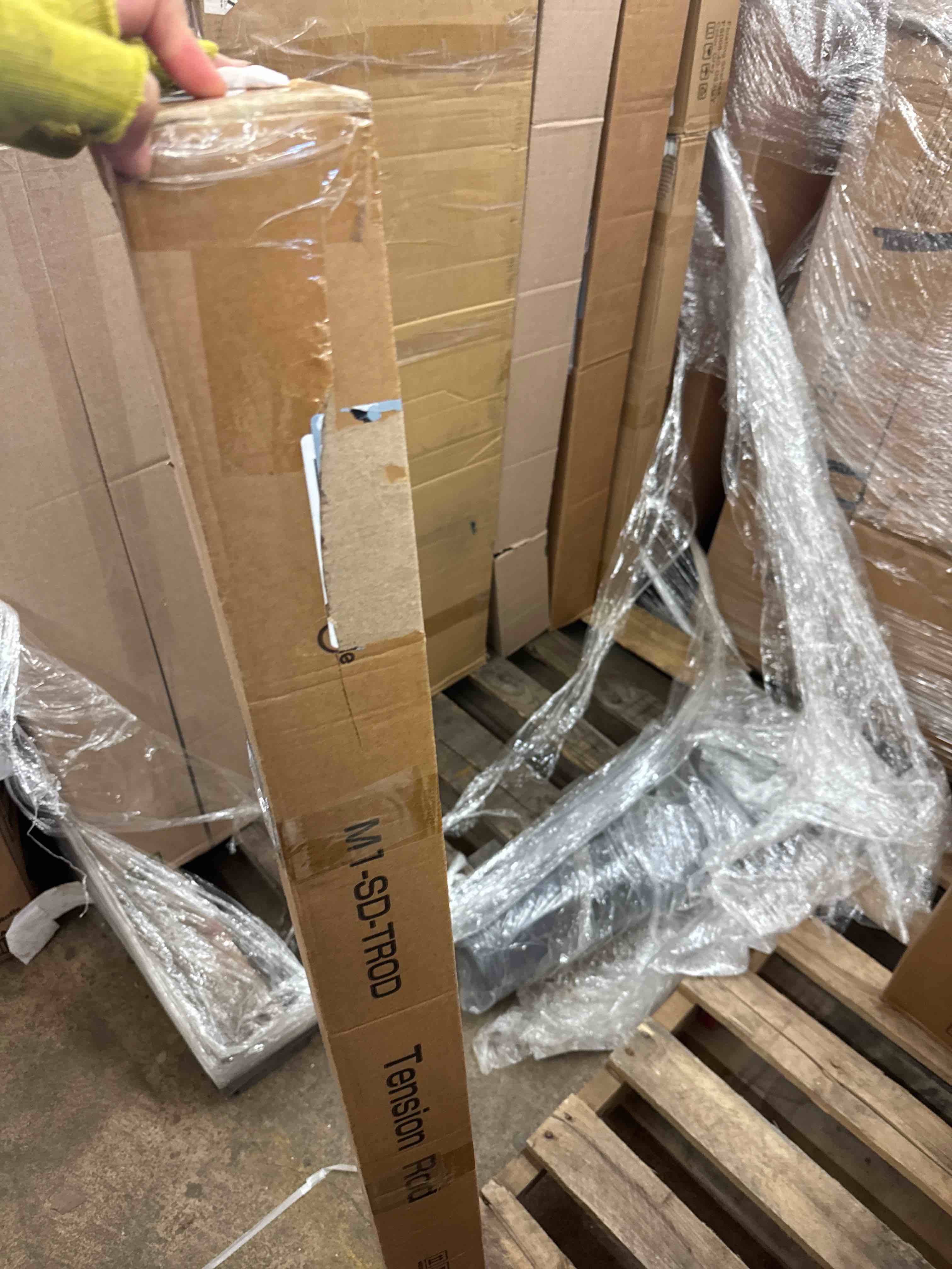 https://s3.amazonaws.com/lotting-images-prod/phillipi/GRA0359722_1738951746580.jpeg