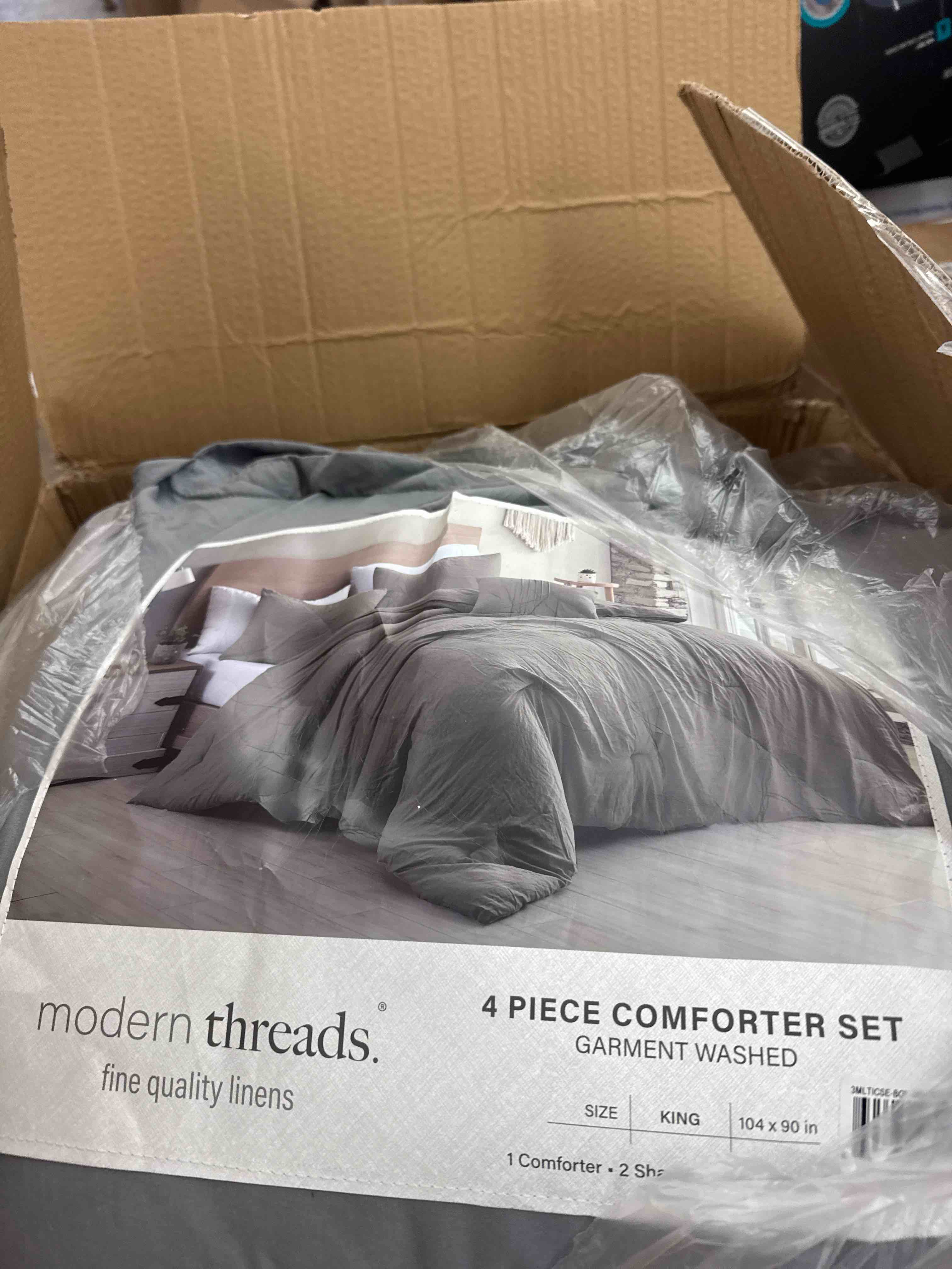 https://s3.amazonaws.com/lotting-images-prod/phillipi/GRA0359858_1738696028204.jpeg