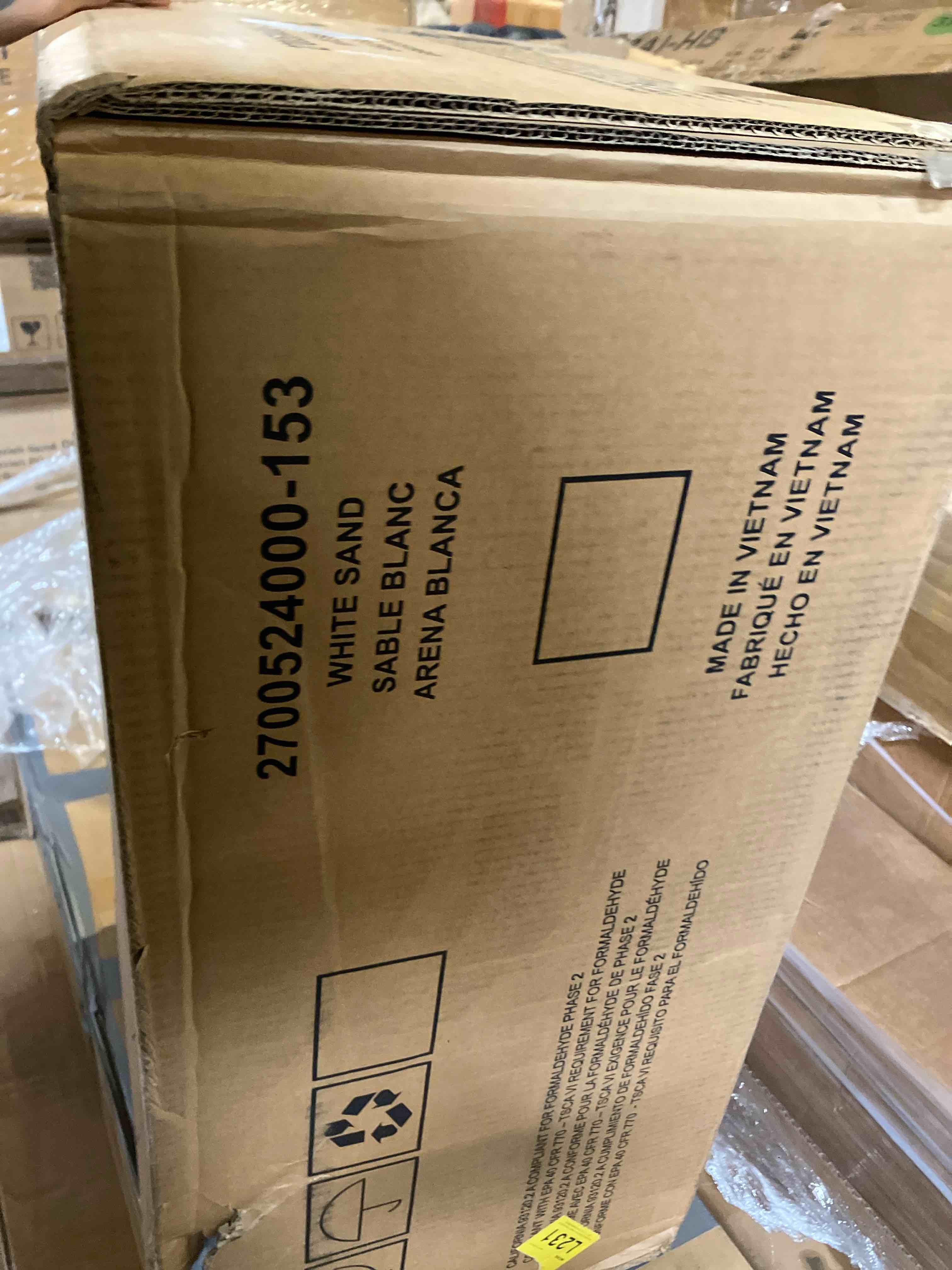 https://s3.amazonaws.com/lotting-images-prod/phillipi/GRA0361561_1739227124688.jpeg