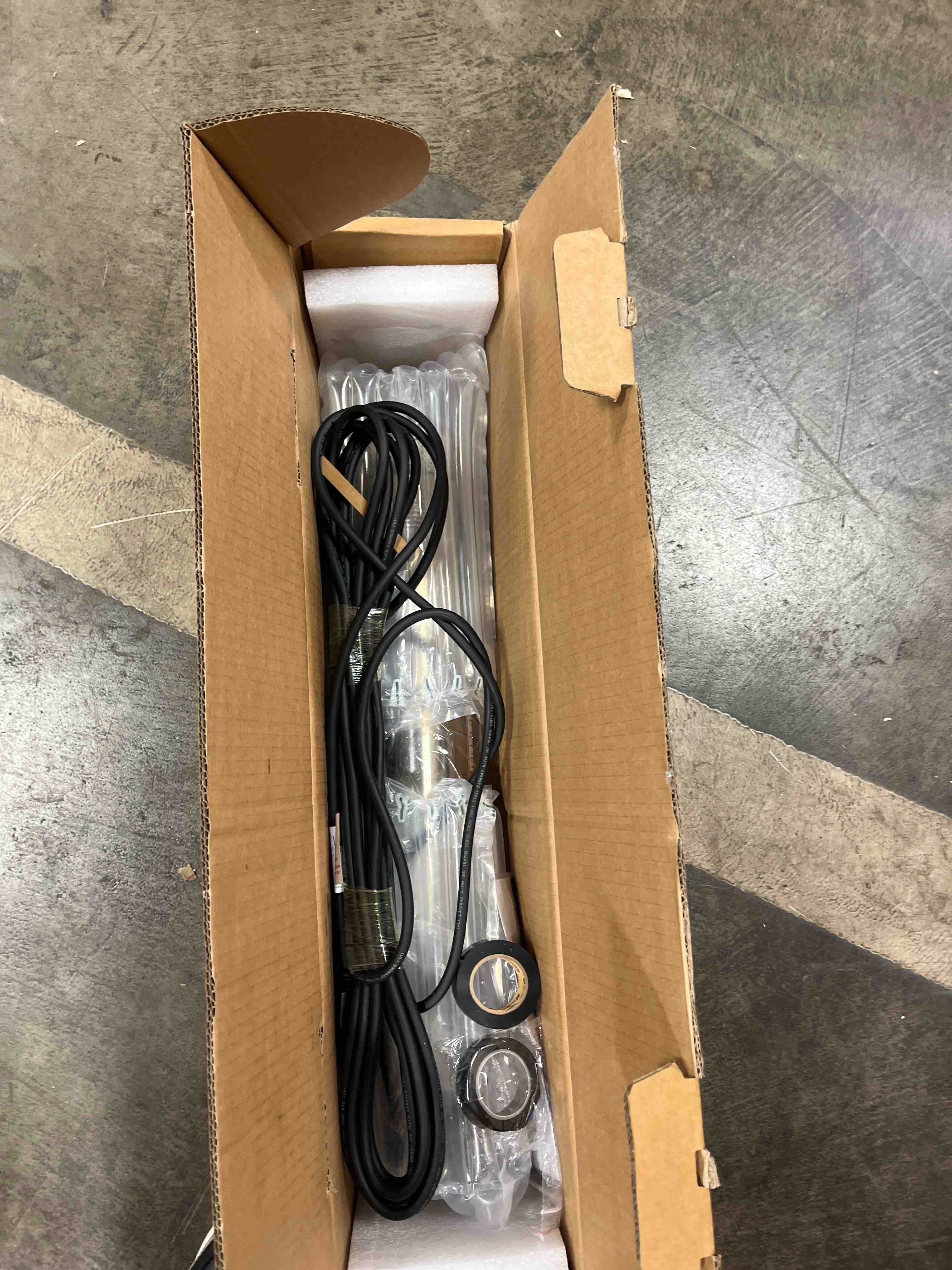 https://s3.amazonaws.com/lotting-images-prod/phillipi/GRA0362098_1758556610161.jpeg