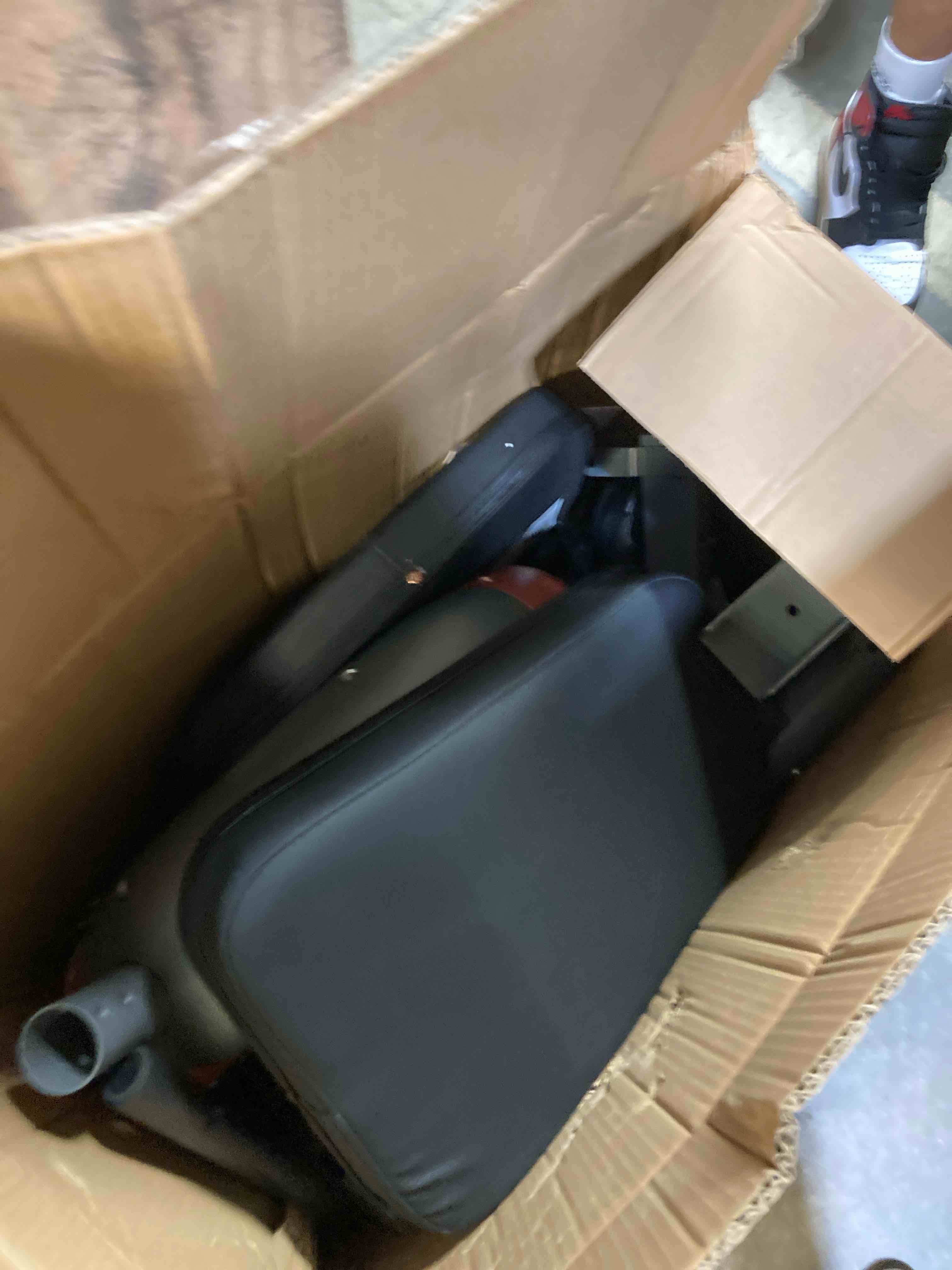 https://s3.amazonaws.com/lotting-images-prod/phillipi/GRA0362257_1754672783098.jpeg