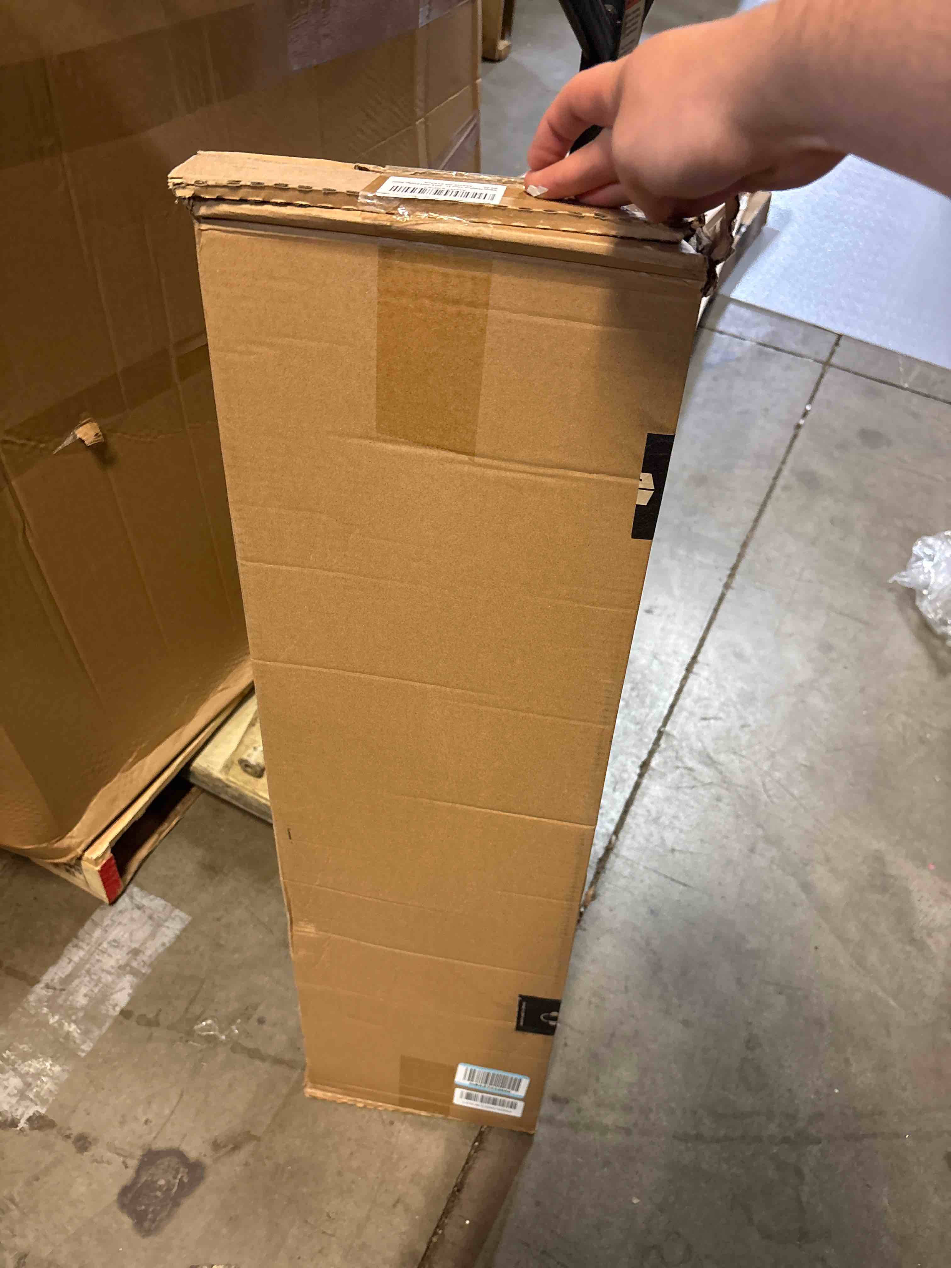 https://s3.amazonaws.com/lotting-images-prod/phillipi/GRA0362358_1754322643090.jpeg