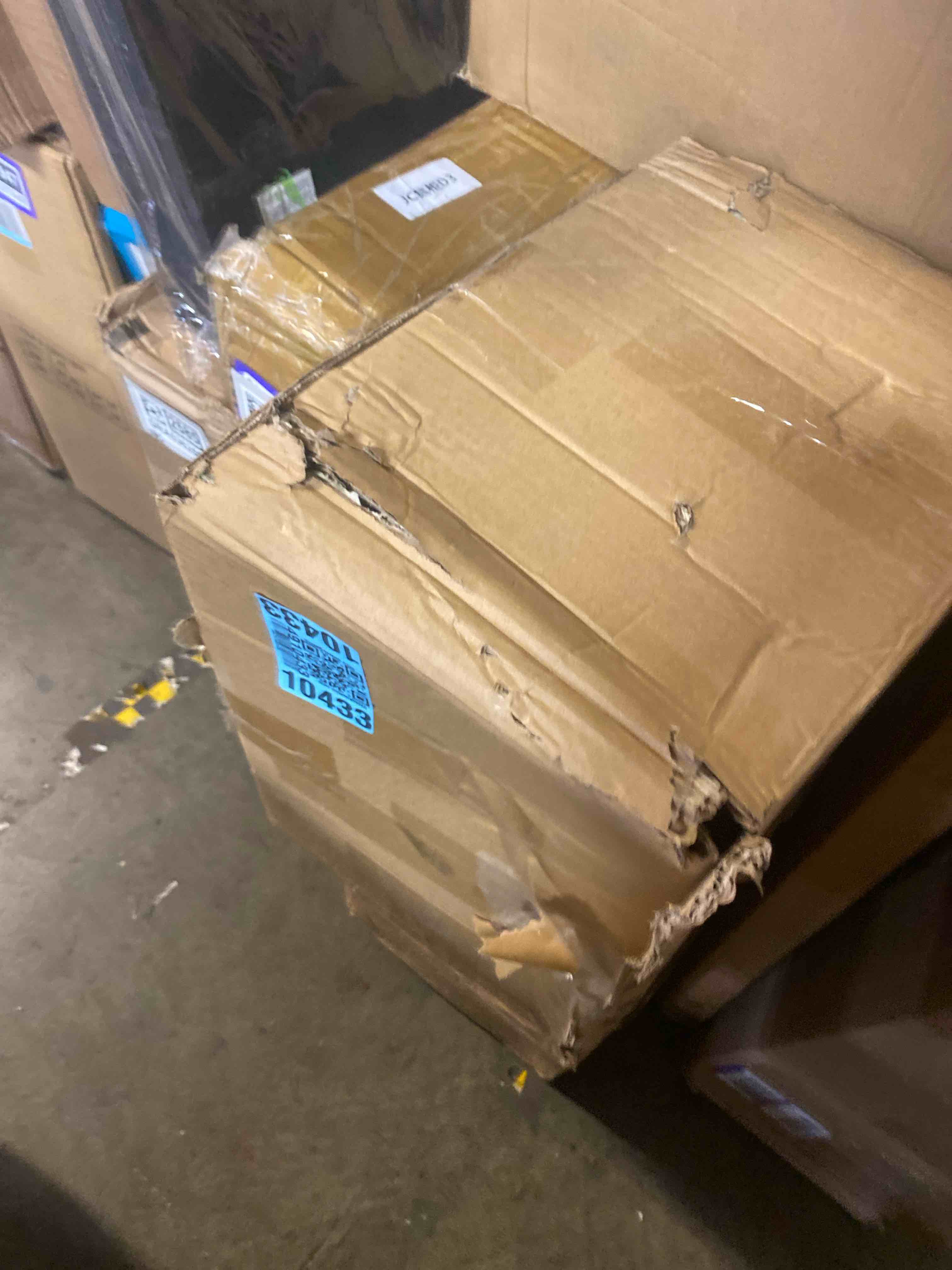 https://s3.amazonaws.com/lotting-images-prod/phillipi/GRA0362568_1753211767938.jpeg