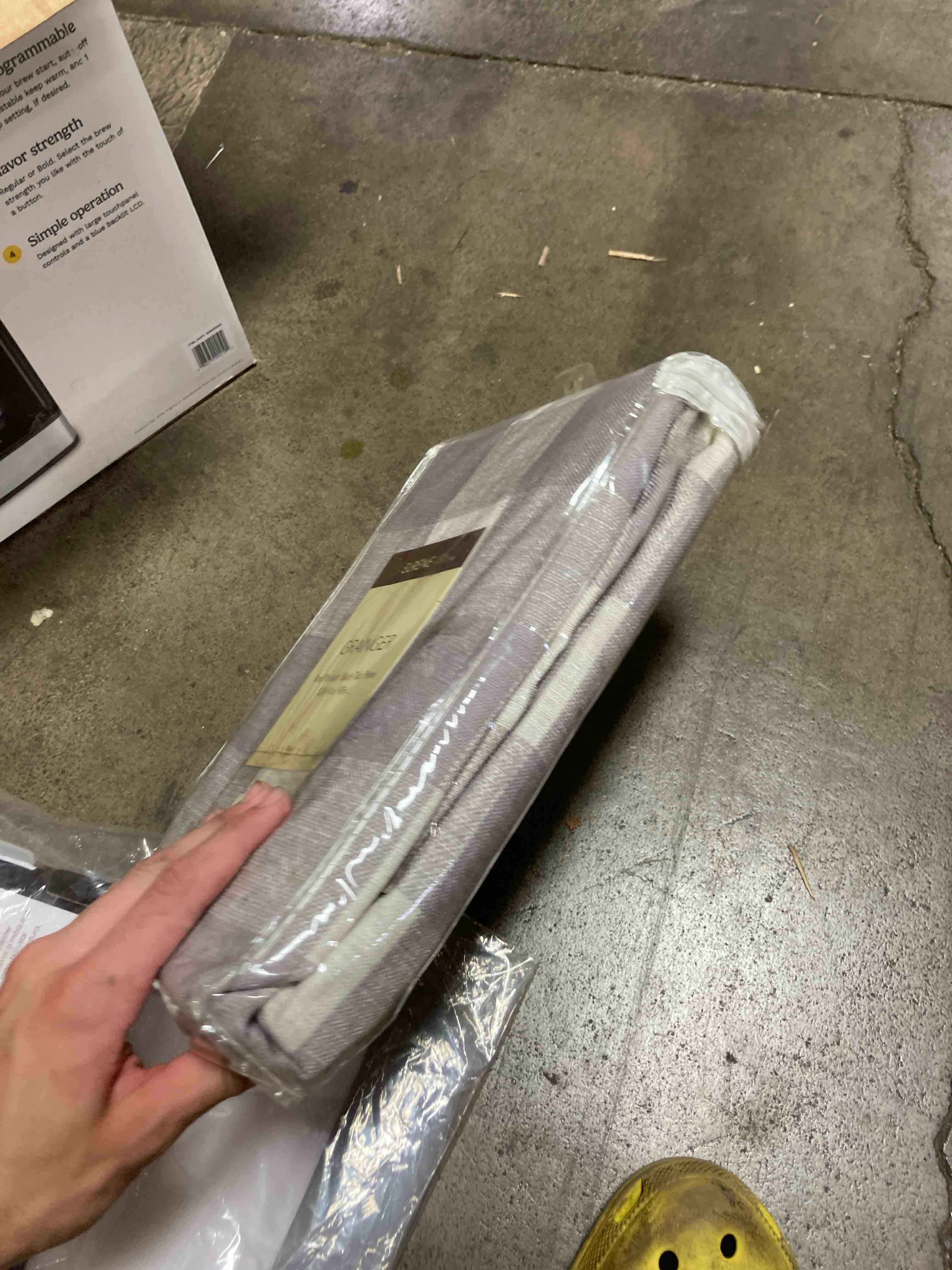 https://s3.amazonaws.com/lotting-images-prod/phillipi/GRA0363153_1745524222246.jpeg