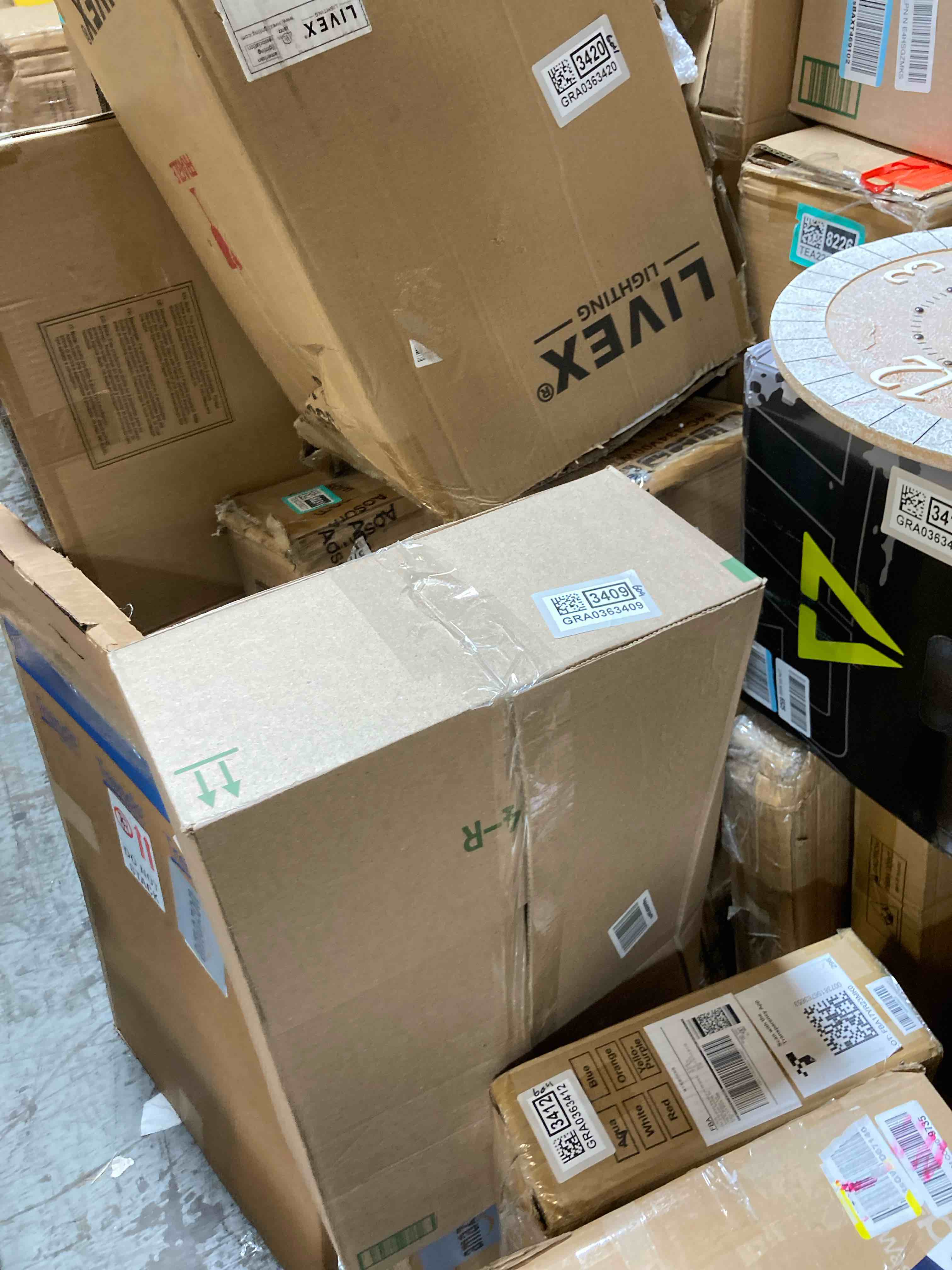 https://s3.amazonaws.com/lotting-images-prod/phillipi/GRA0363409_1745334743379.jpeg