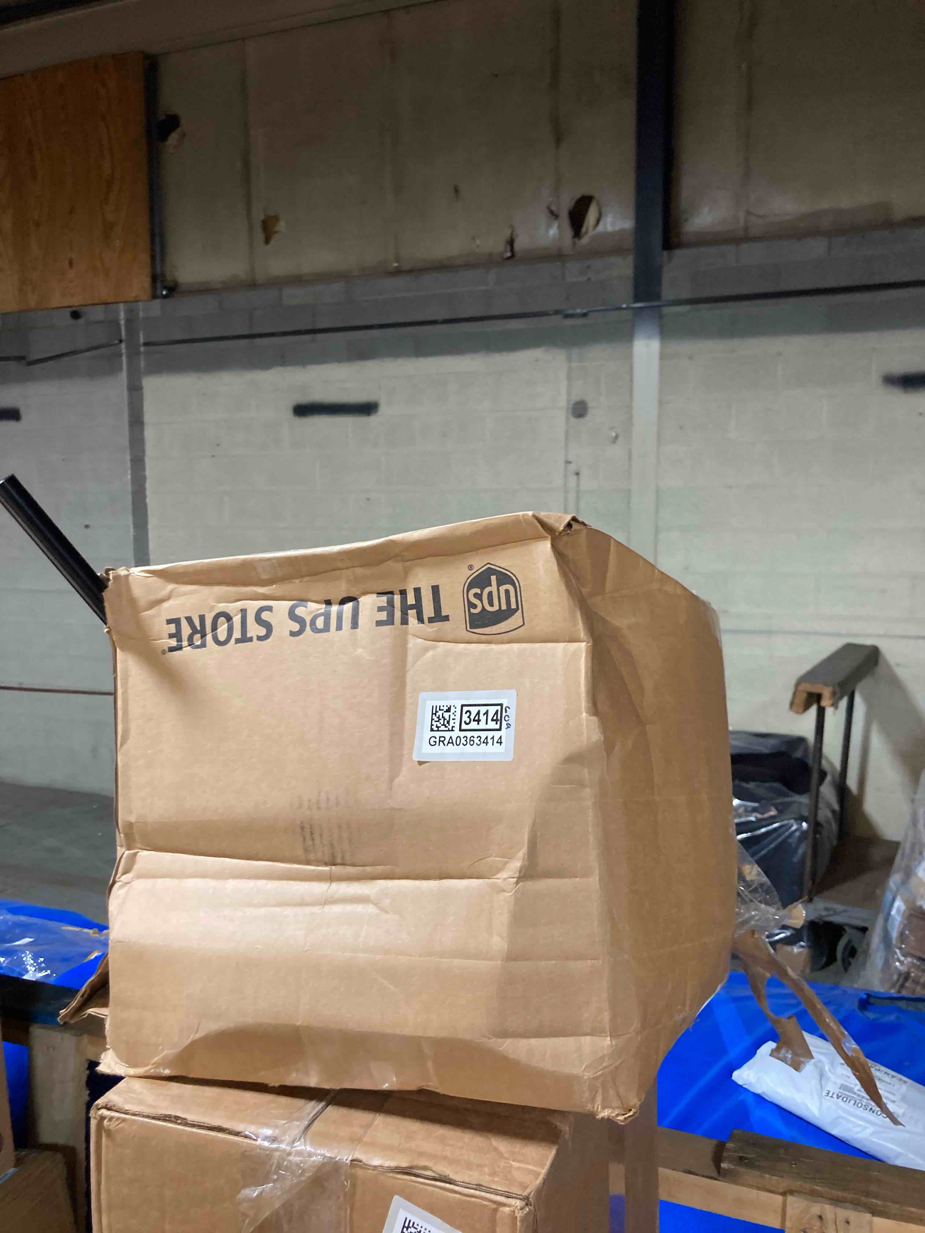 https://s3.amazonaws.com/lotting-images-prod/phillipi/GRA0363414_1745334309057.jpeg